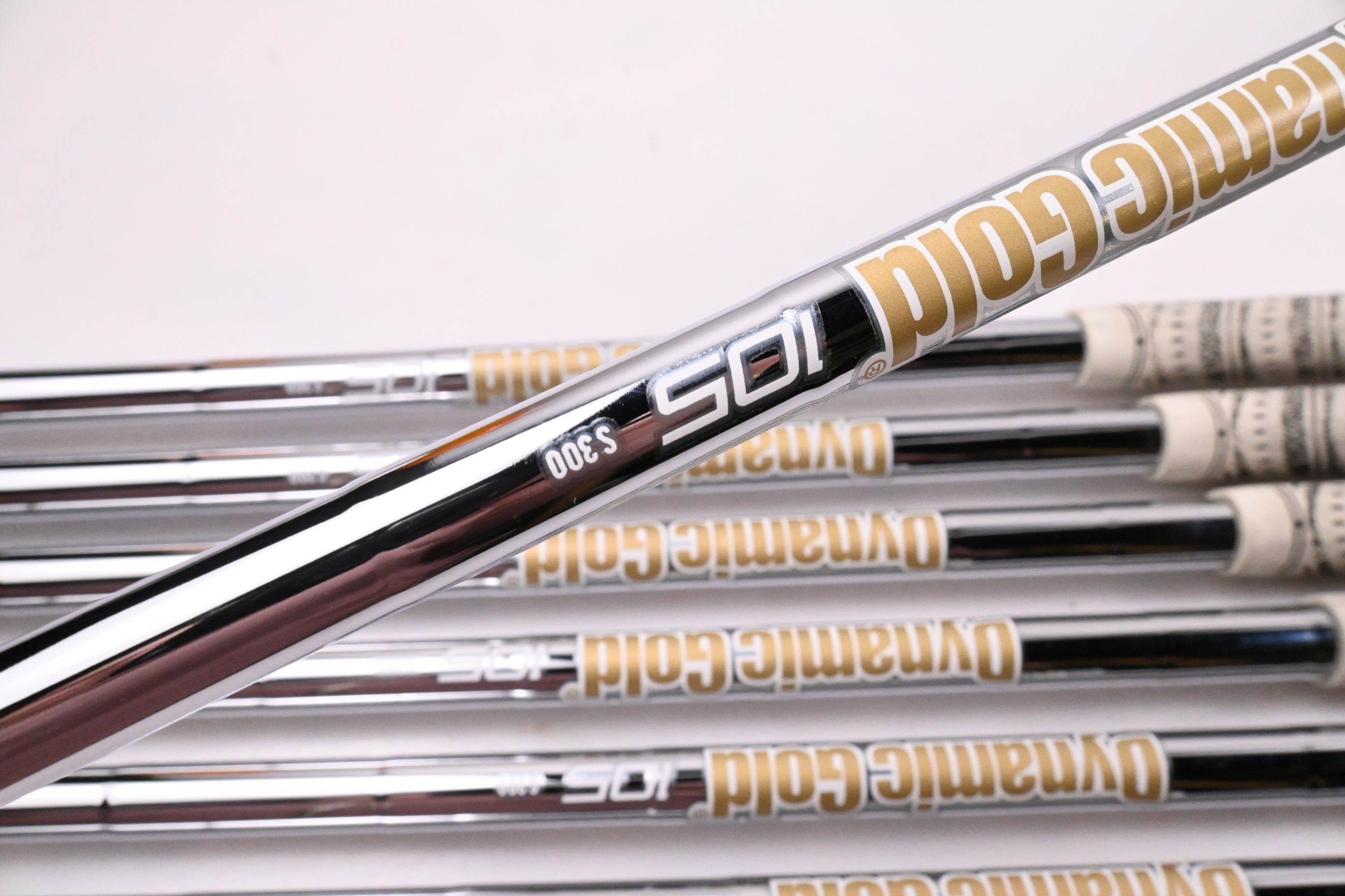 Mizuno Pro 221 Irons / 4-PW / Stiff Flex Dynamic Gold 105 S300 Shafts