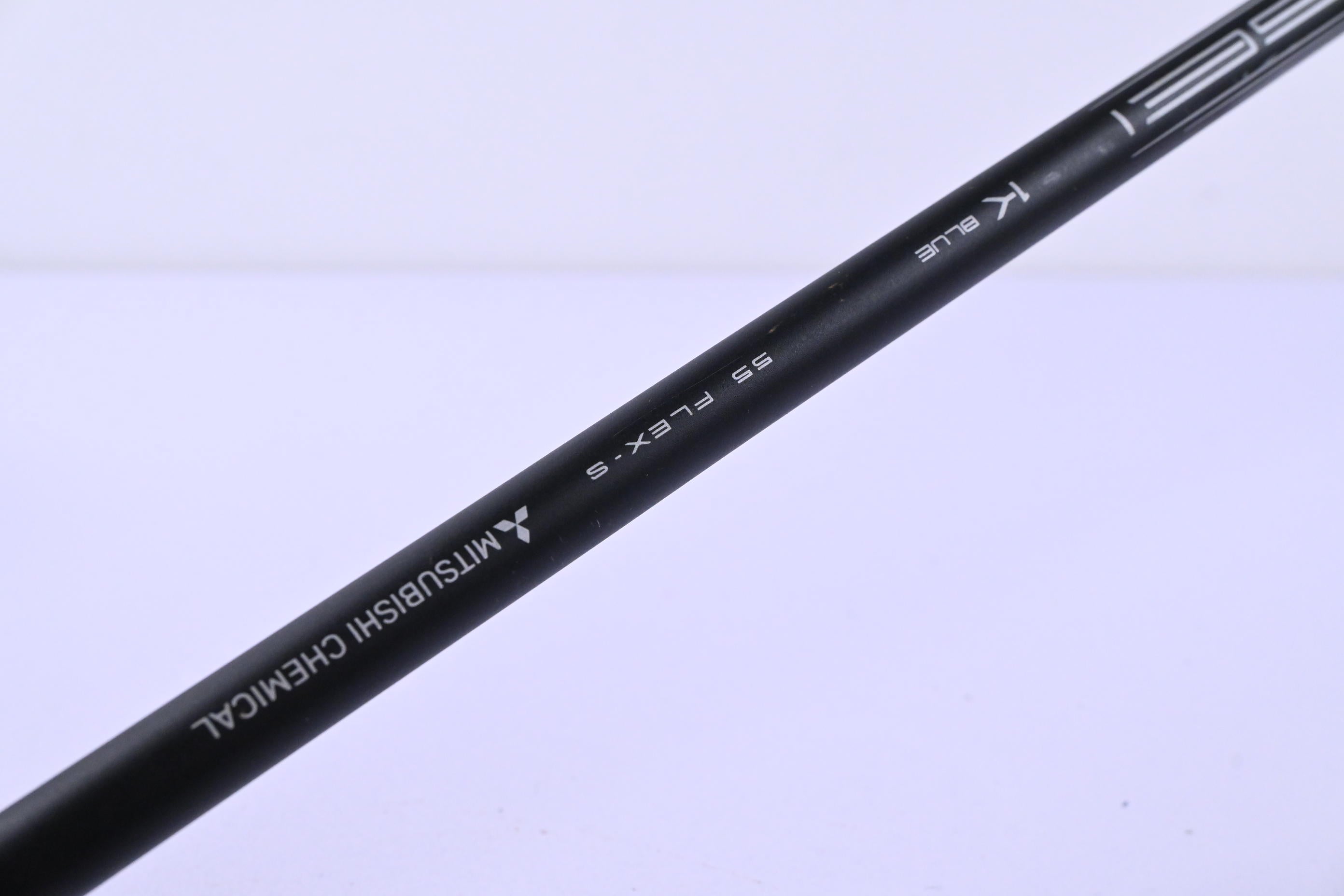 Titleist 915 D2 Driver / 10.5 Degree / Stiff Flex Tensei 1K Blue 55 Shaft