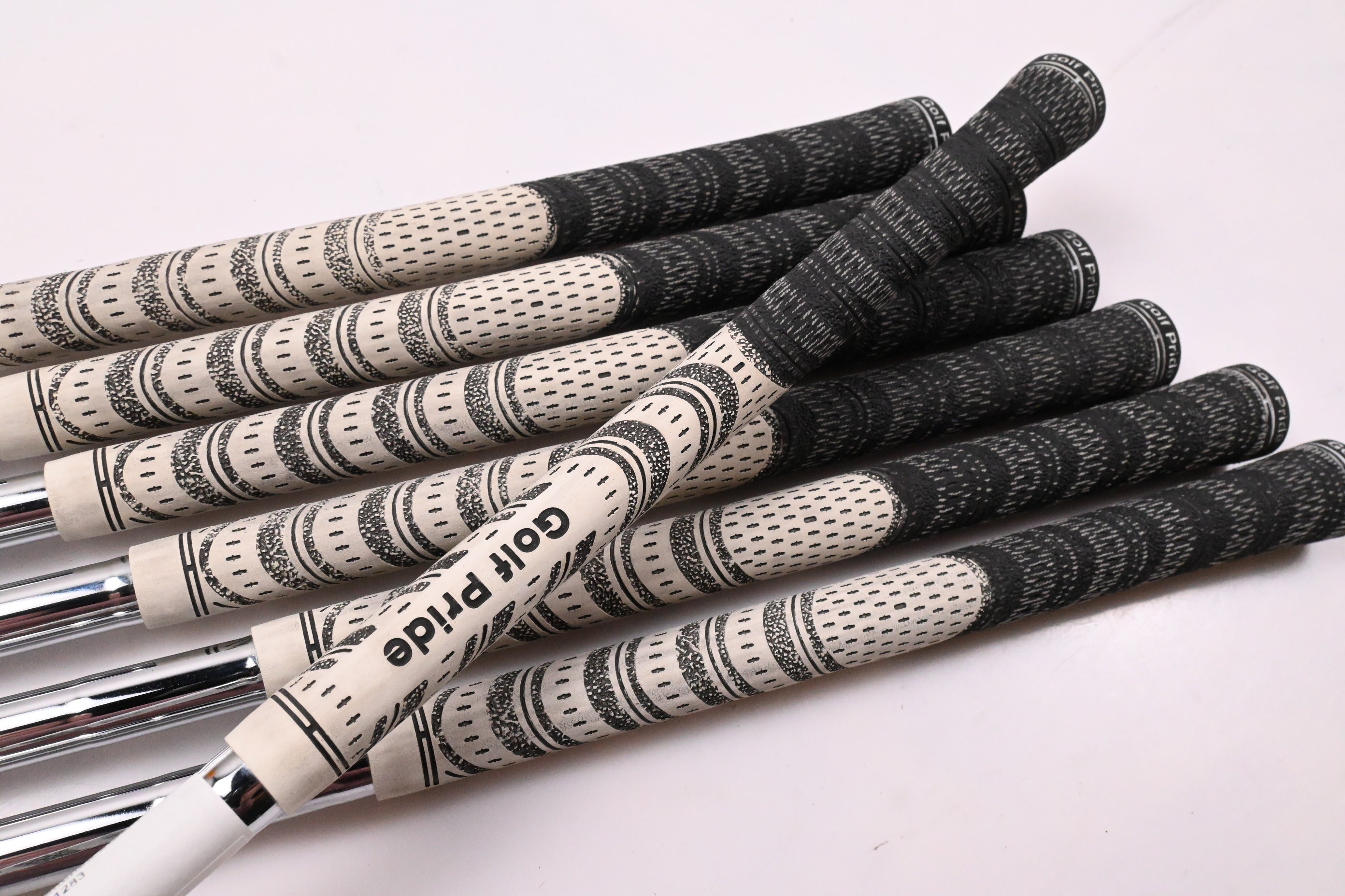 Mizuno Pro 221 Irons / 4-PW / Stiff Flex Dynamic Gold 105 S300 Shafts