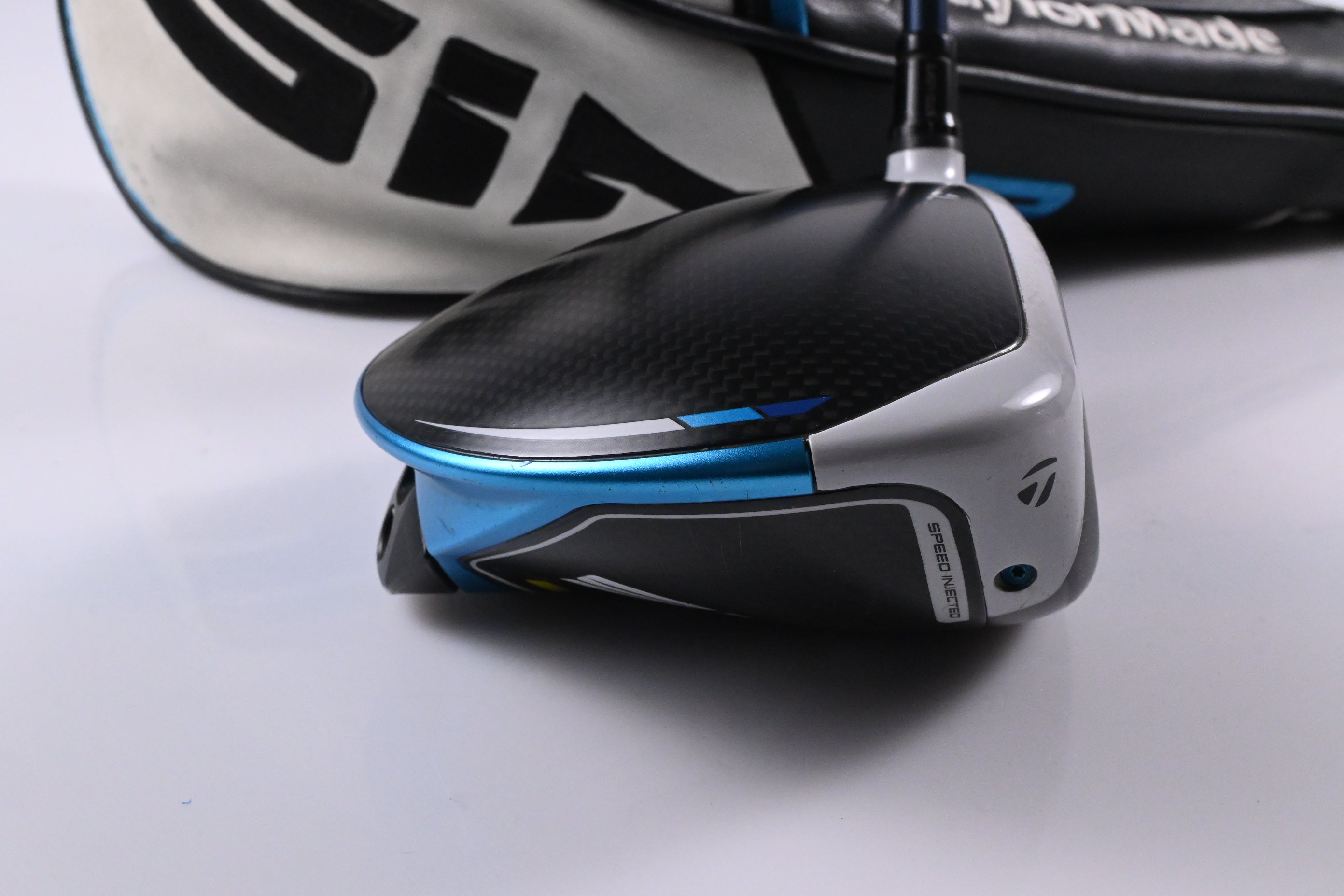 Taylormade SIM2 Max Driver / 10.5 Degree / Regular Flex Ventus Blue 5 Shaft