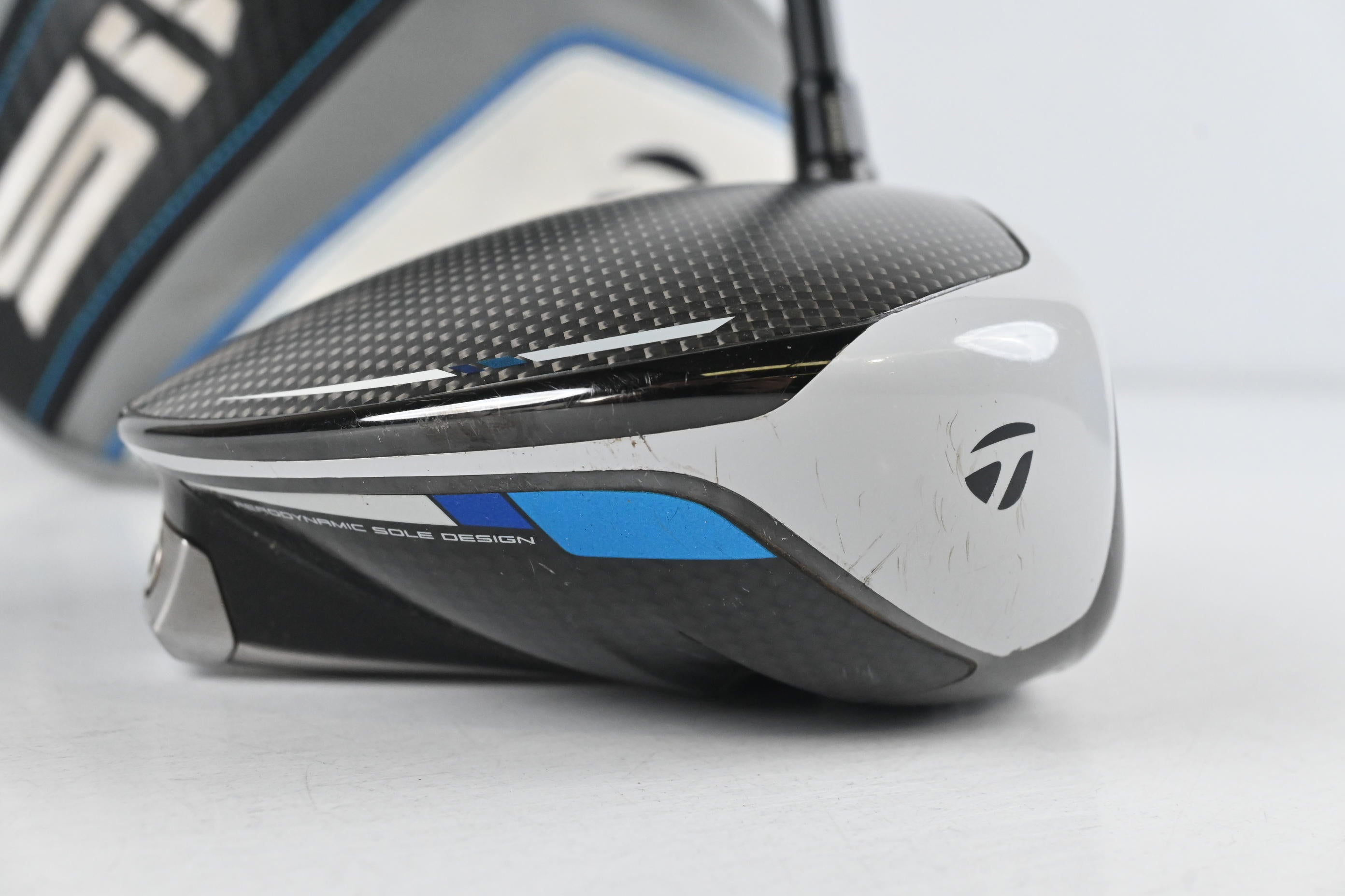Taylormade SIM Driver / 9 Degree / Stiff Flex Aldila Rogue Silver 60 Shaft