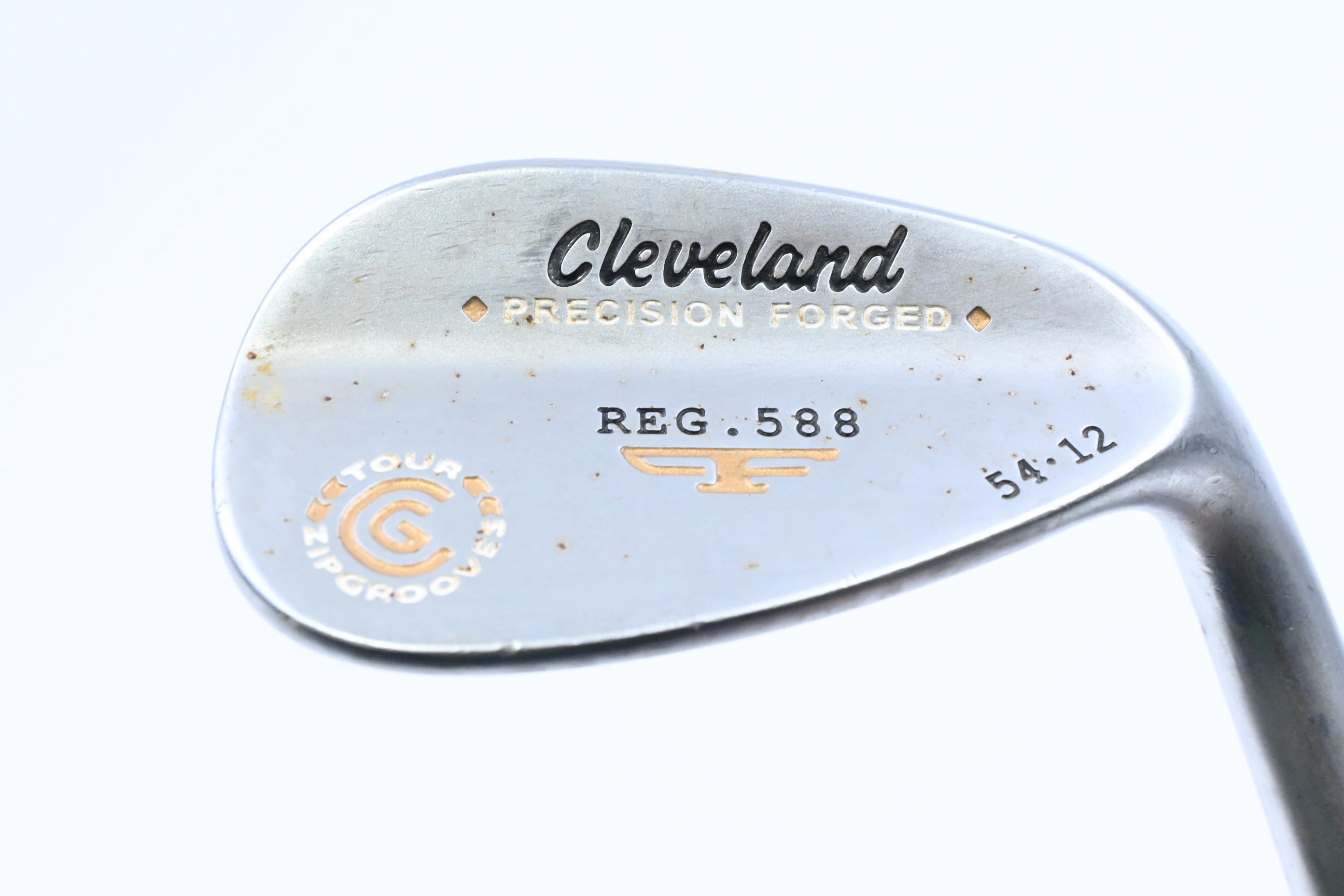 Cleveland 588 Precision Forged Sand Wedge / 54 Degree / Wedge Flex Tour Concept