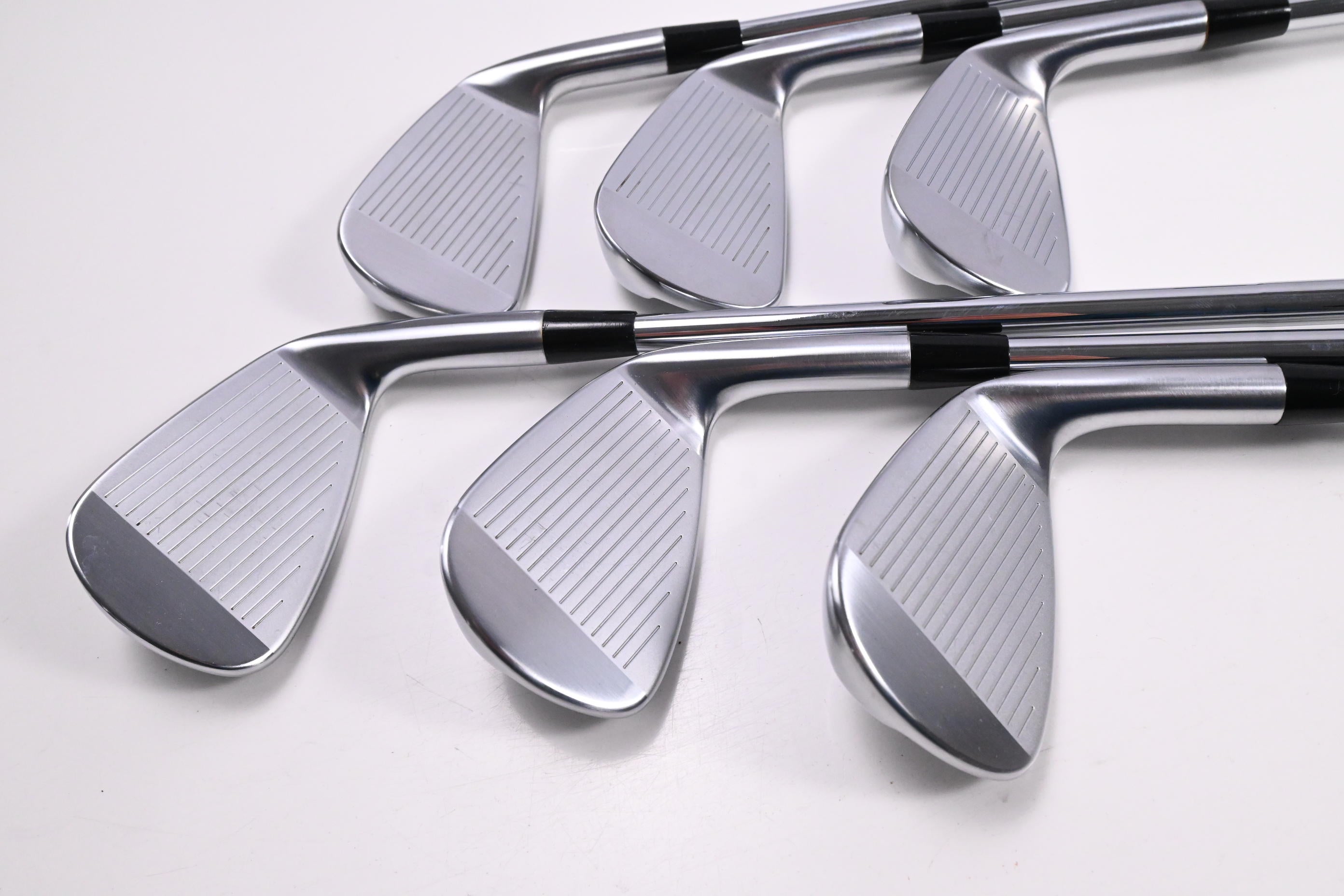 Left Hand Cobra King Tour 2023 Irons / 5-PW / Regular Flex KBS Tour Lite Shafts