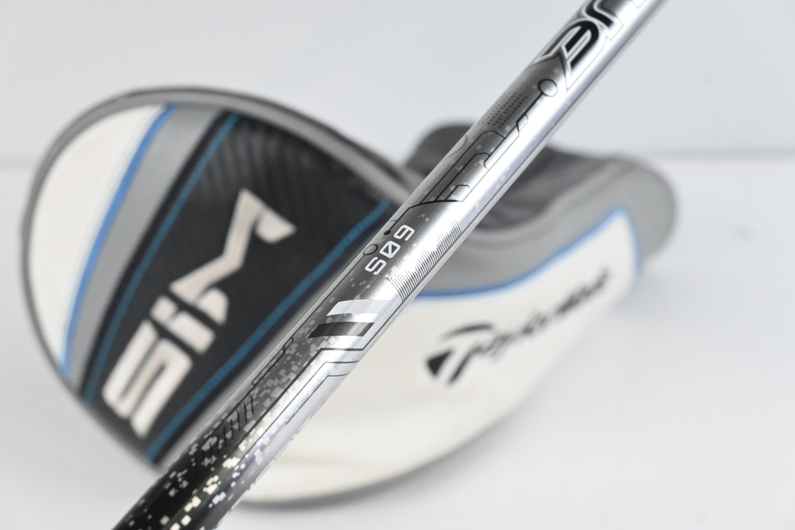 Taylormade SIM Driver / 9 Degree / Stiff Flex Aldila Rogue Silver 60 Shaft