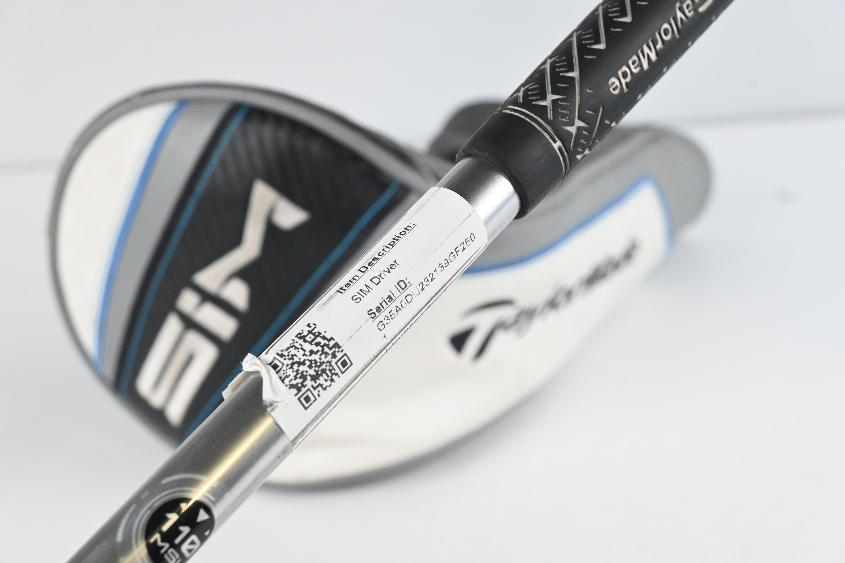 Taylormade SIM Driver / 9 Degree / Stiff Flex Aldila Rogue Silver 60 Shaft