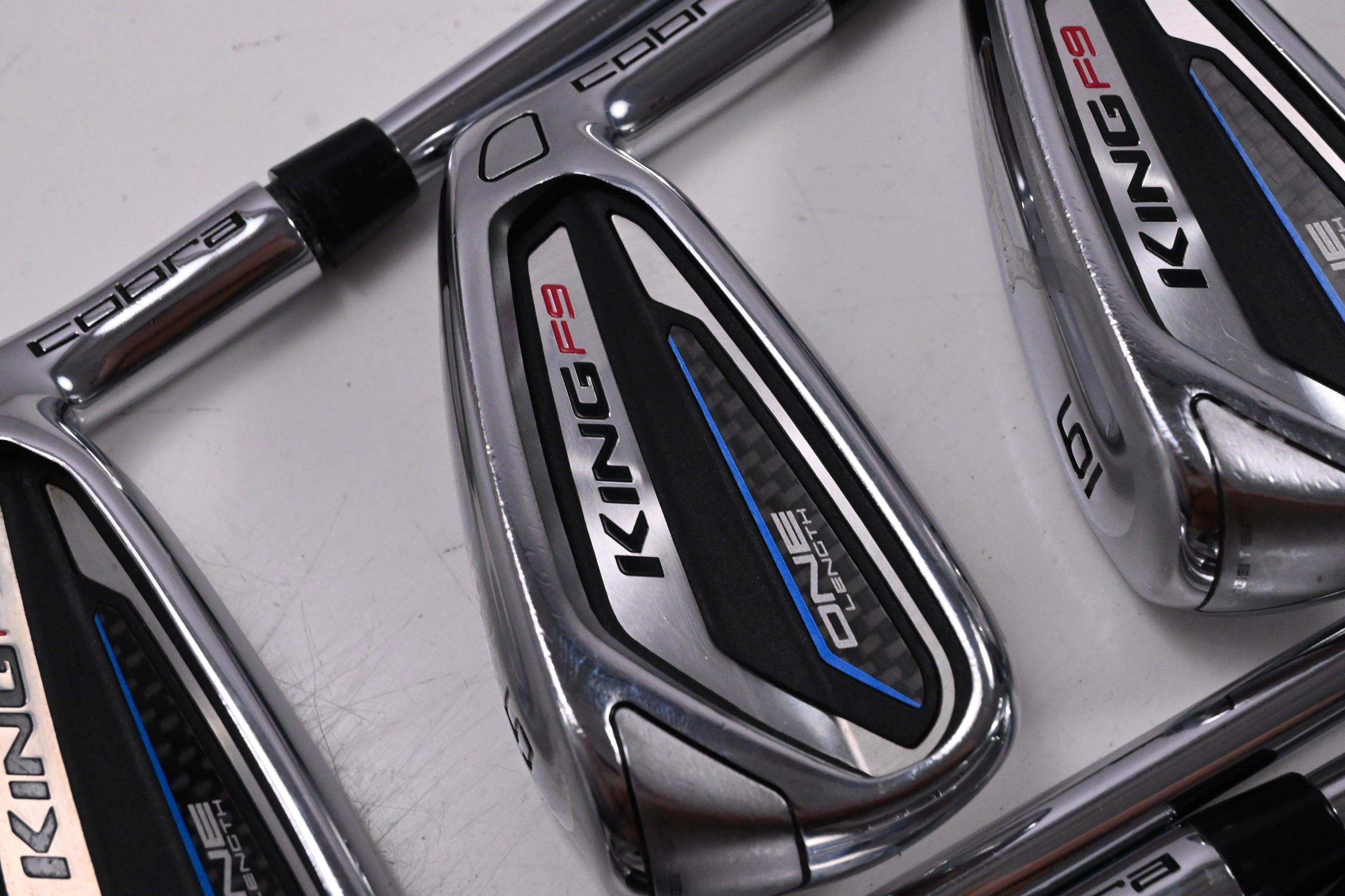 Cobra King F9 One Length Irons / 4-PW+GW+SW / Regular Flex KBS Tour 90 Shafts