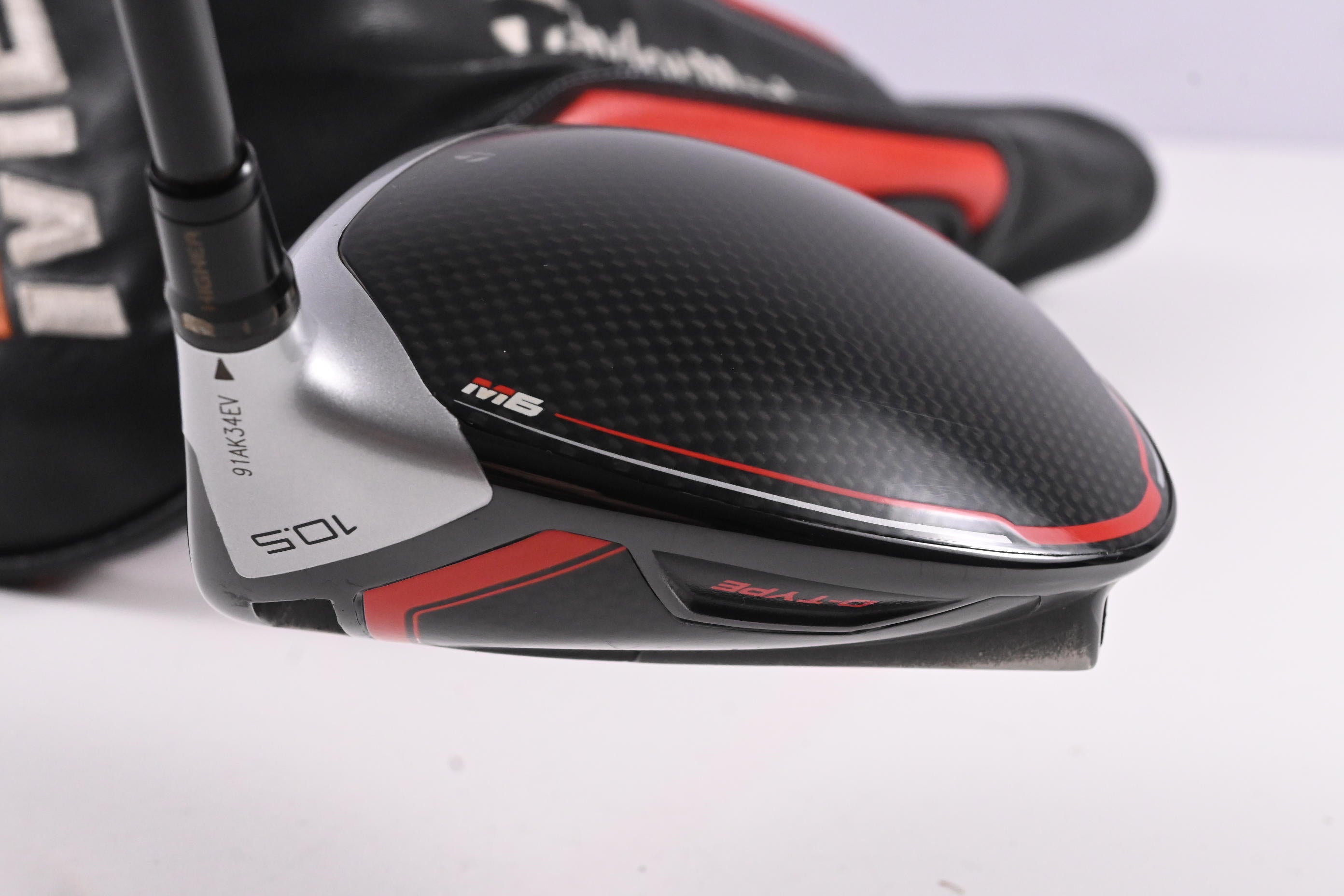 Taylormade M6 Driver / 10.5 Degree / Regular Flex Fujikura Atmos Orange 5 Shaft