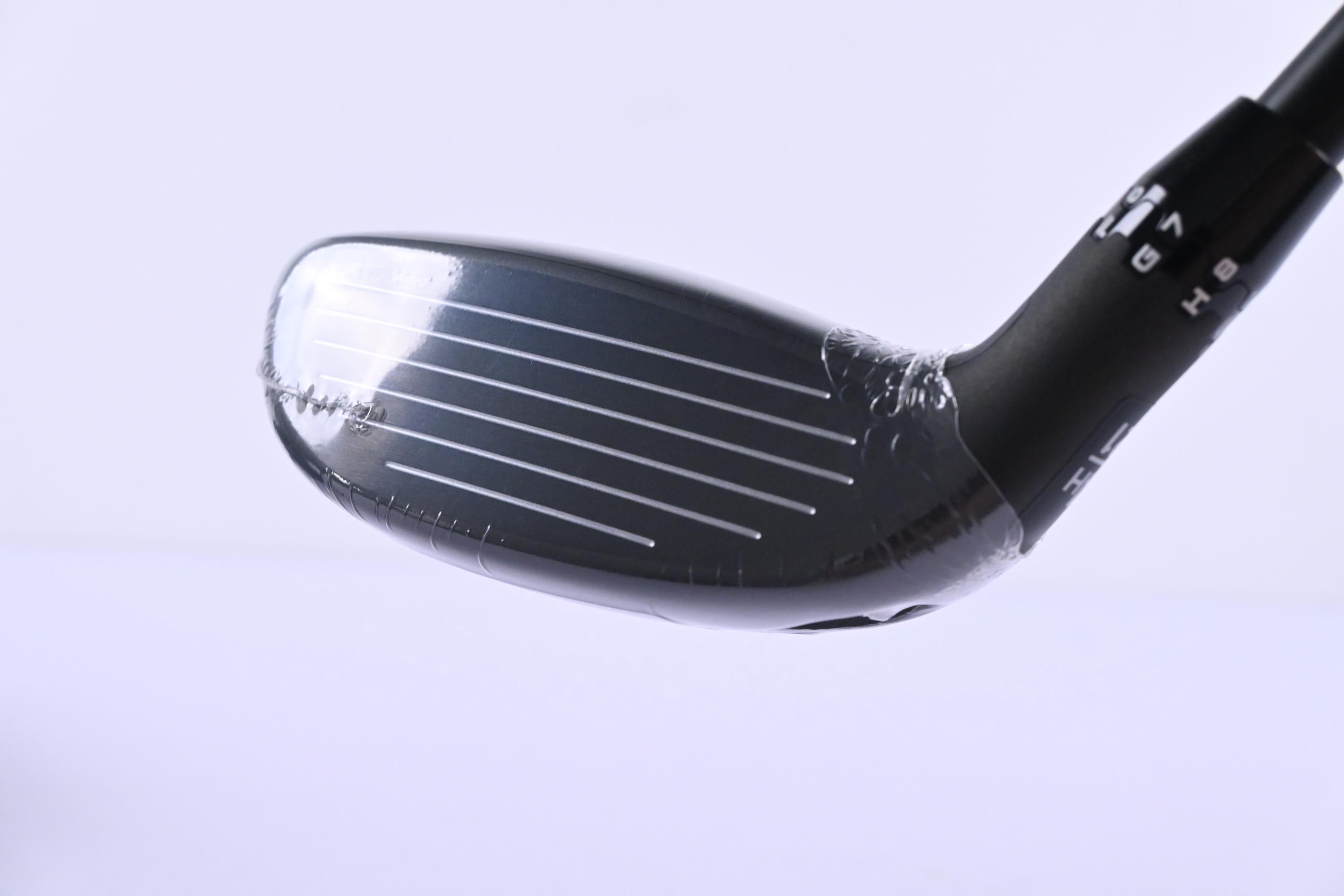 Cobra DS-Adapt #4 Hybrid / 21 Degree / Regular Flex KBS PGH 75 Shaft