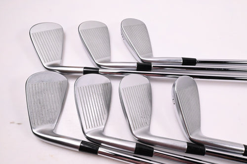 Mizuno JPX 925 Forged Irons / 4-PW / Regular Flex Project X LZ 115 Shafts