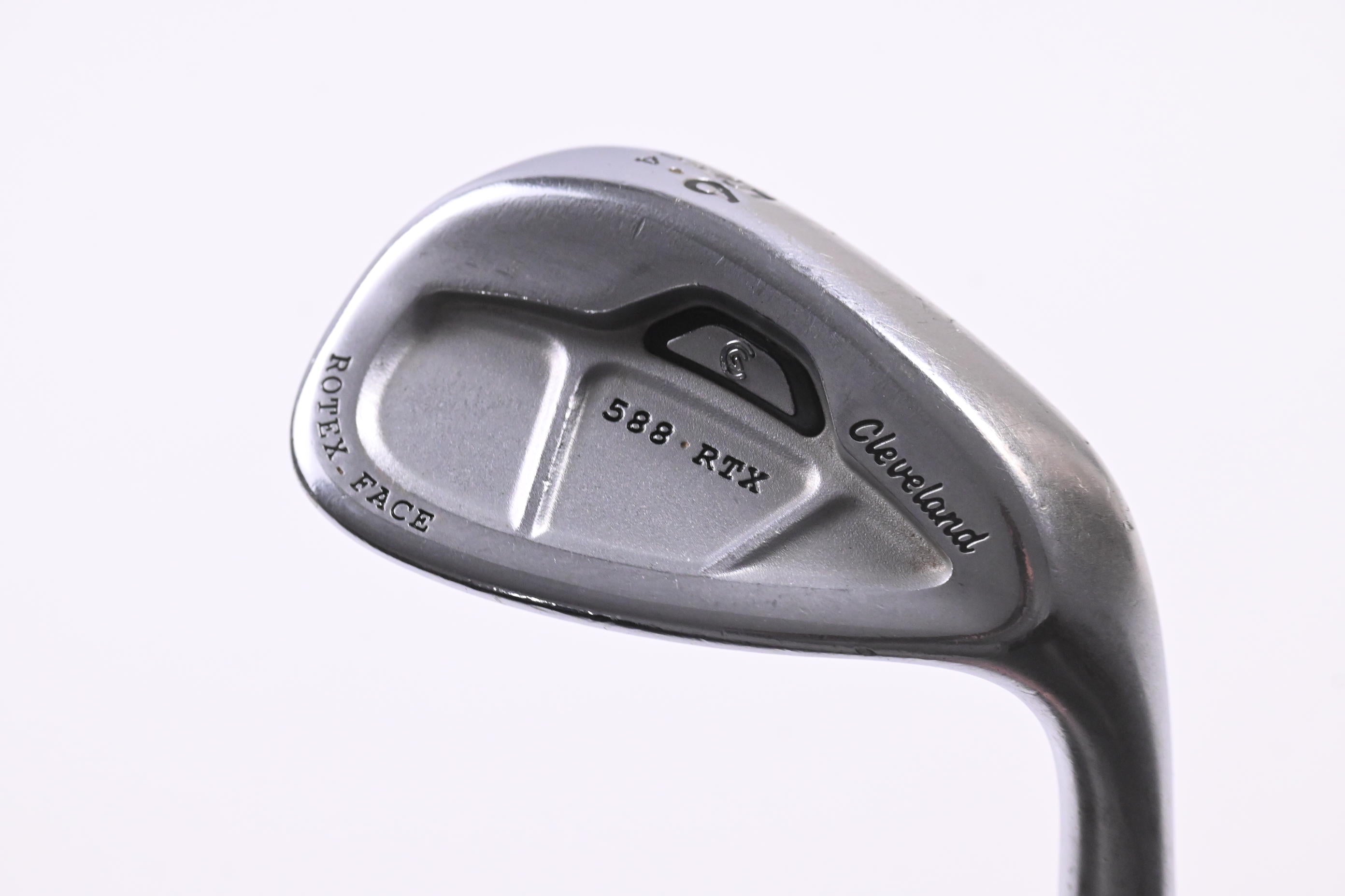 Cleveland 588 RTX Sand Wedge / 56 Degree / Wedge Flex Dynamic Gold Shaft