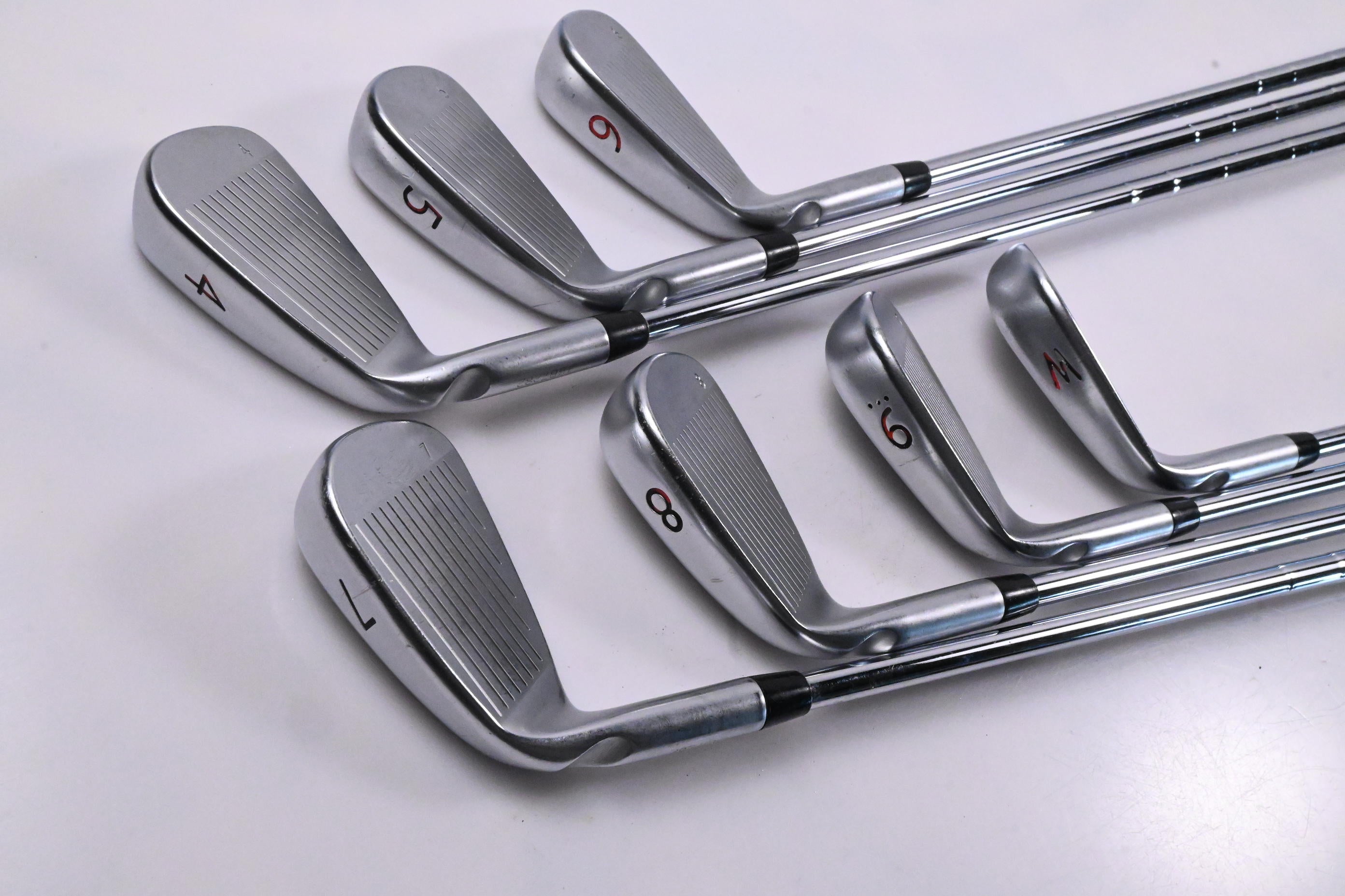 Ping i25 Irons / 4-PW / Black Dot / Regular Flex Ping CFS Shafts