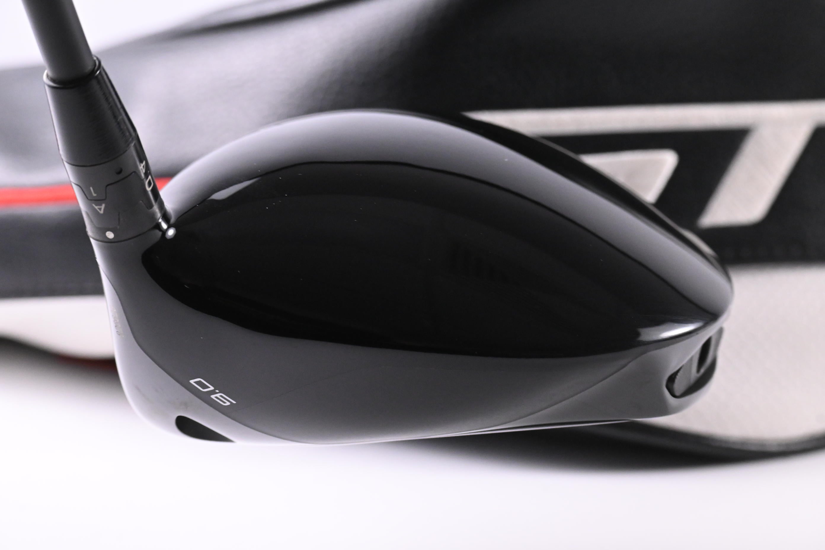 Titleist GT4 Driver / 9 Degree / Regular Flex Project X HZRDUS CB Red 50 Shaft