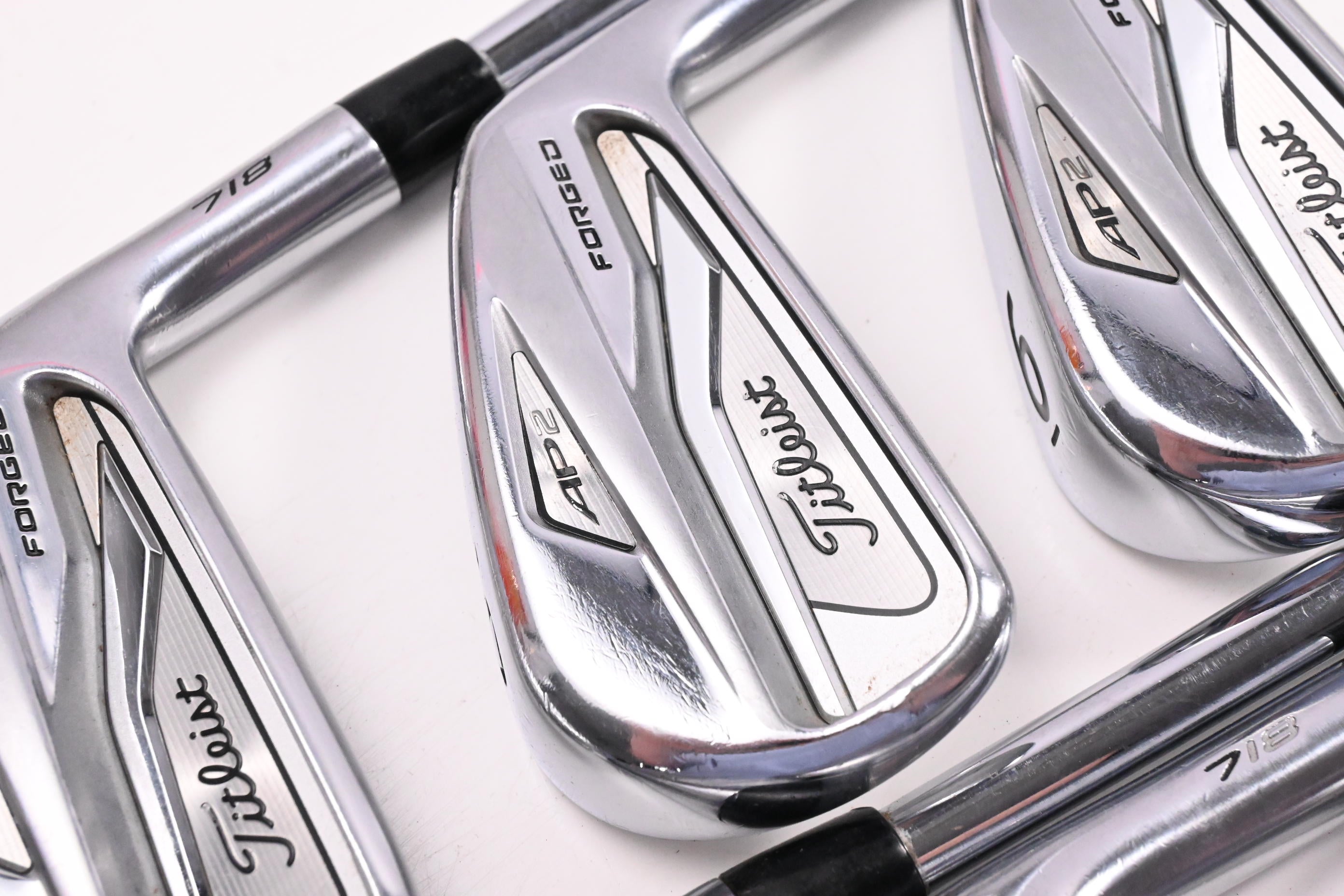Titleist 718 AP2 Irons / 4-PW / X-Flex Project X Rifle Shafts