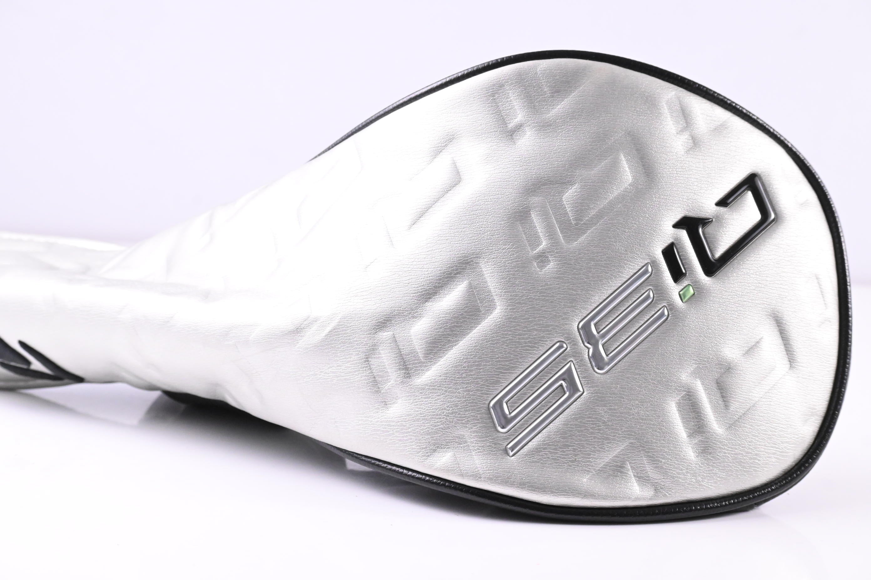 Taylormade Qi35 Driver / 10.5 Degree / Regular Flex Fujikura Air Speeder 50