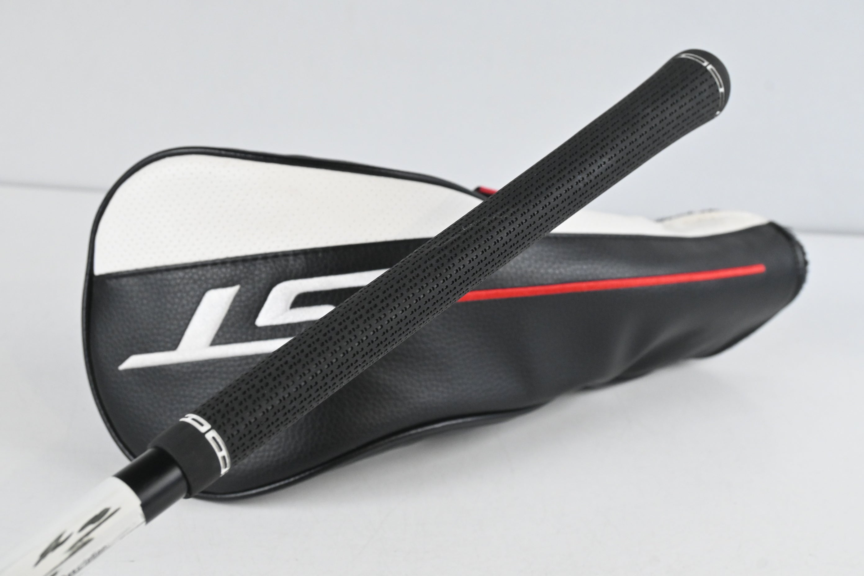 Titleist GT3 Driver / 10 Degree / Stiff Flex Hzrdus 5th Gen Black 60 Shaft