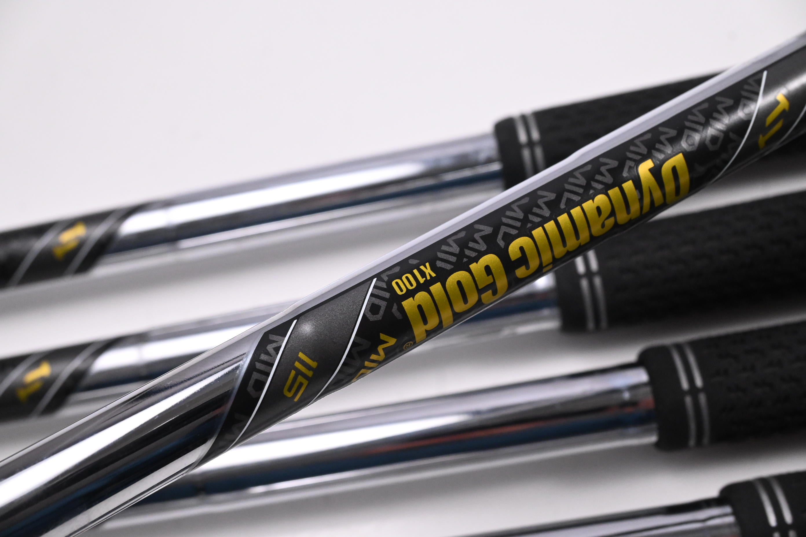 Wilson Dynapwr 2023 Forged Irons / 5-PW / X-Flex Dynamic Gold Mid 115 X100