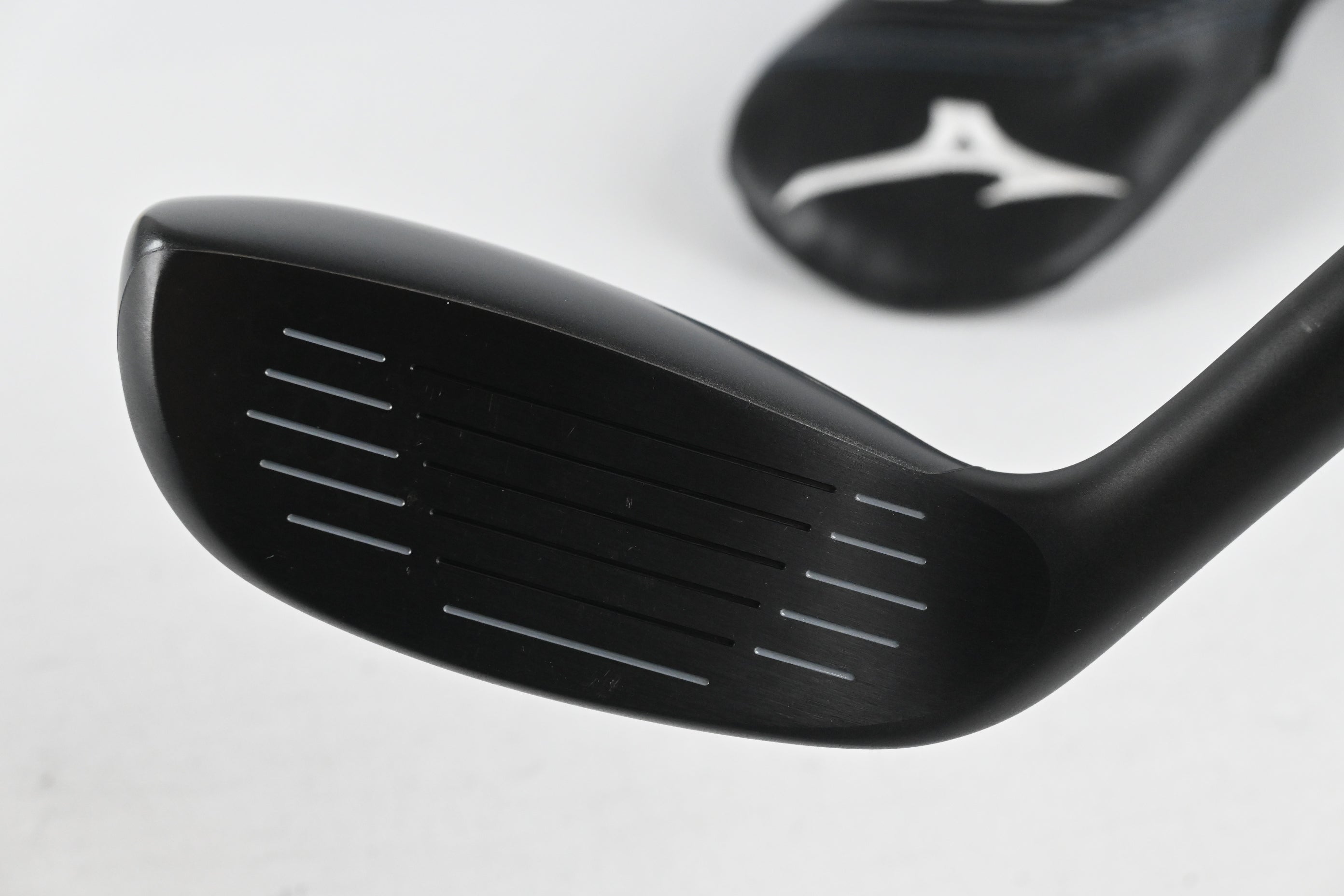 Mizuno JPX 925 Fli-Hi #5 Hybrid / 22 Degree / Regular Flex UST Recoil ESX Dart