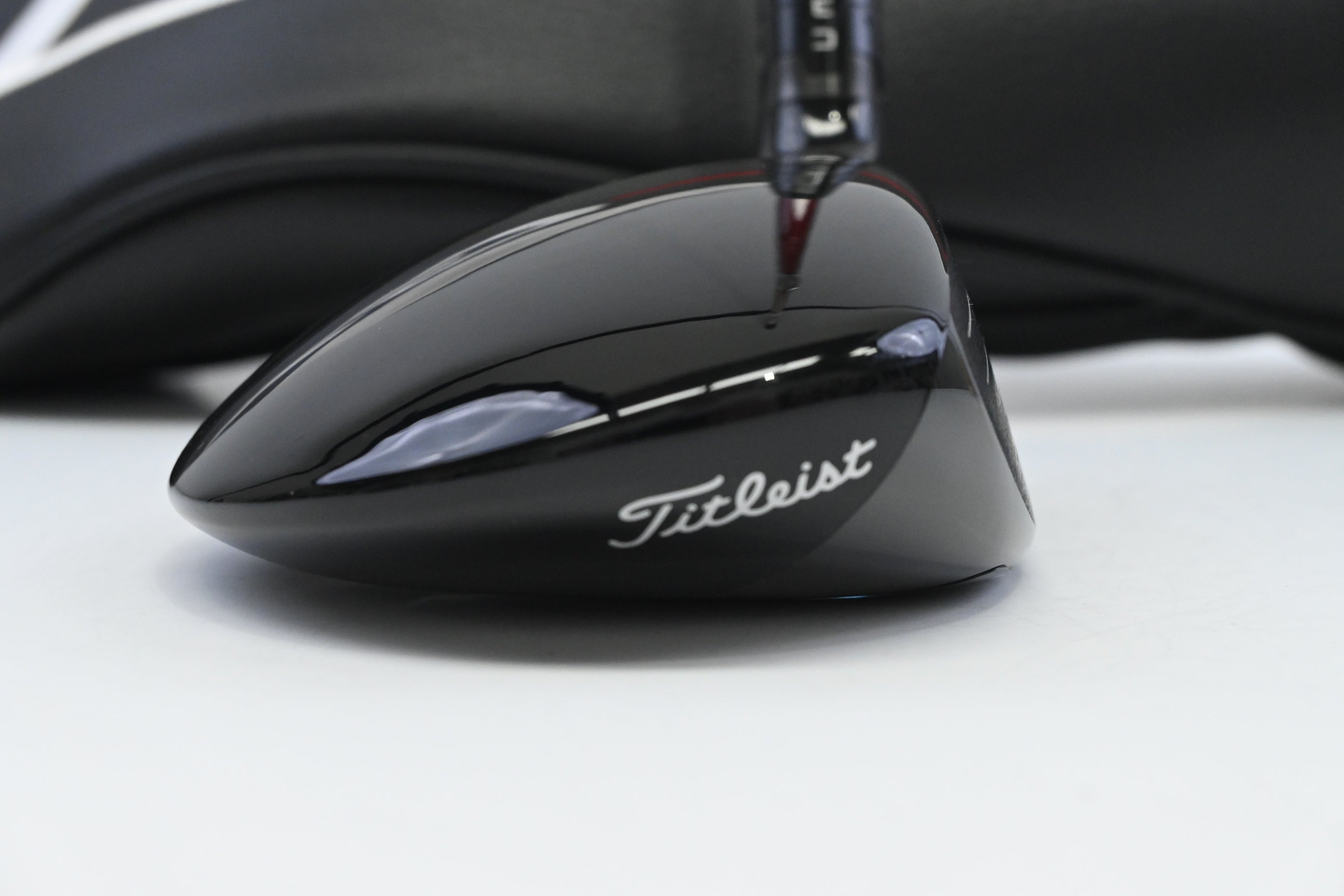 Titleist GT2 #5 Wood / 18 Degree / Regular Flex Denali Red 60 Shaft