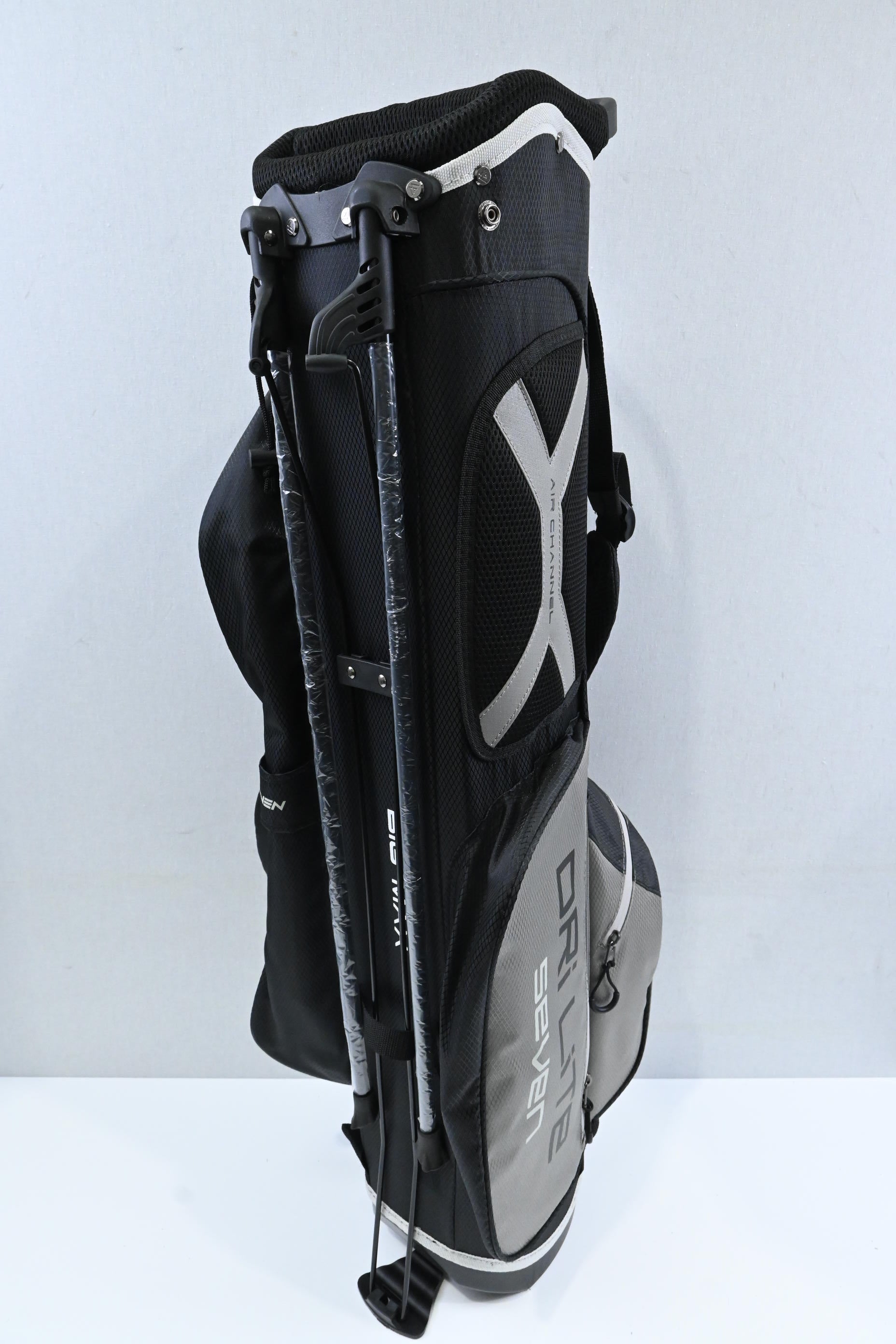 Big Max Storm Dri Lite Stand Bag / 4-Way Divider / Grey
