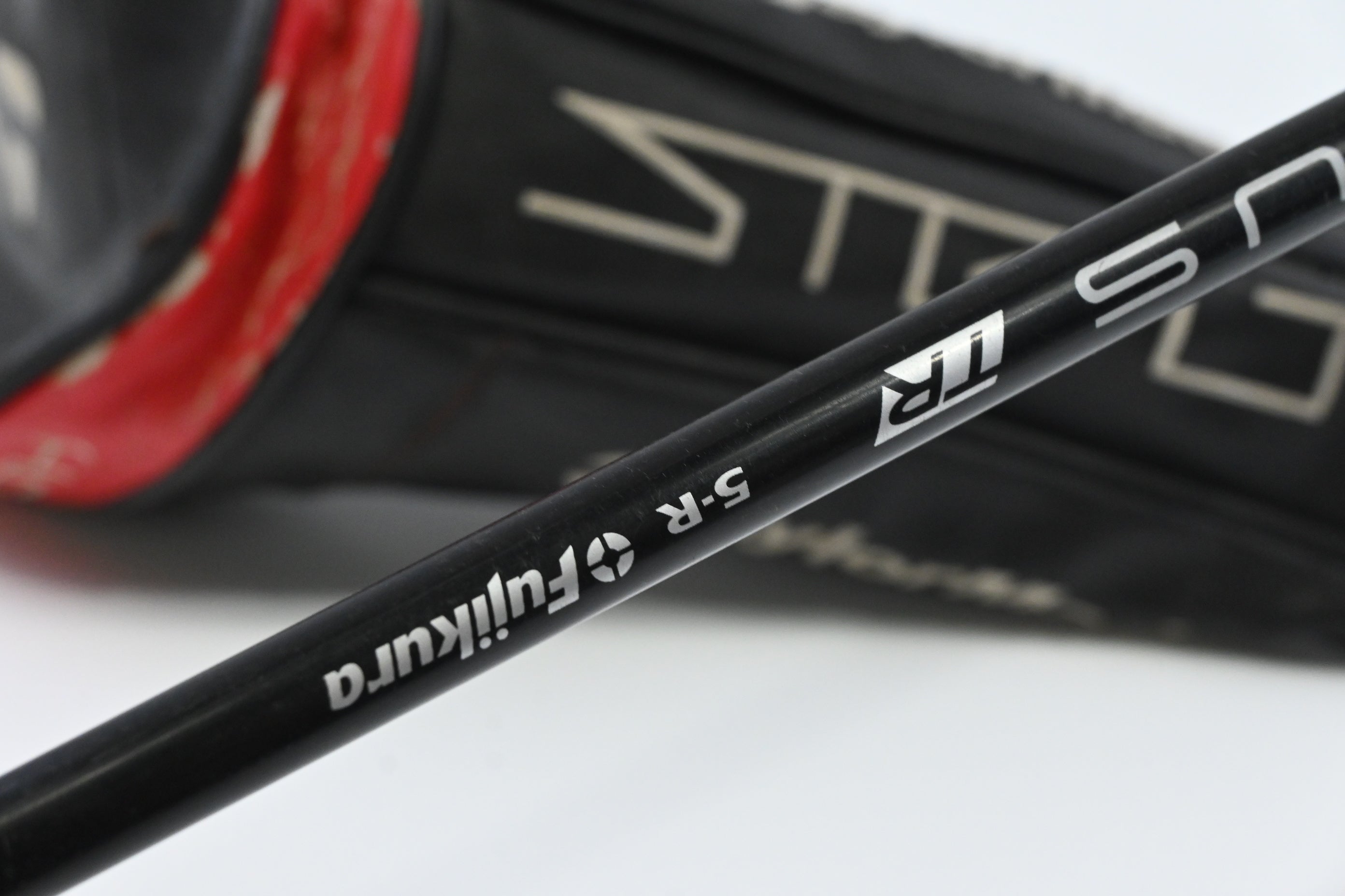 Taylormade Stealth HD Driver / 10.5 Degree / Regular Flex Fujikura Ventus Red 5