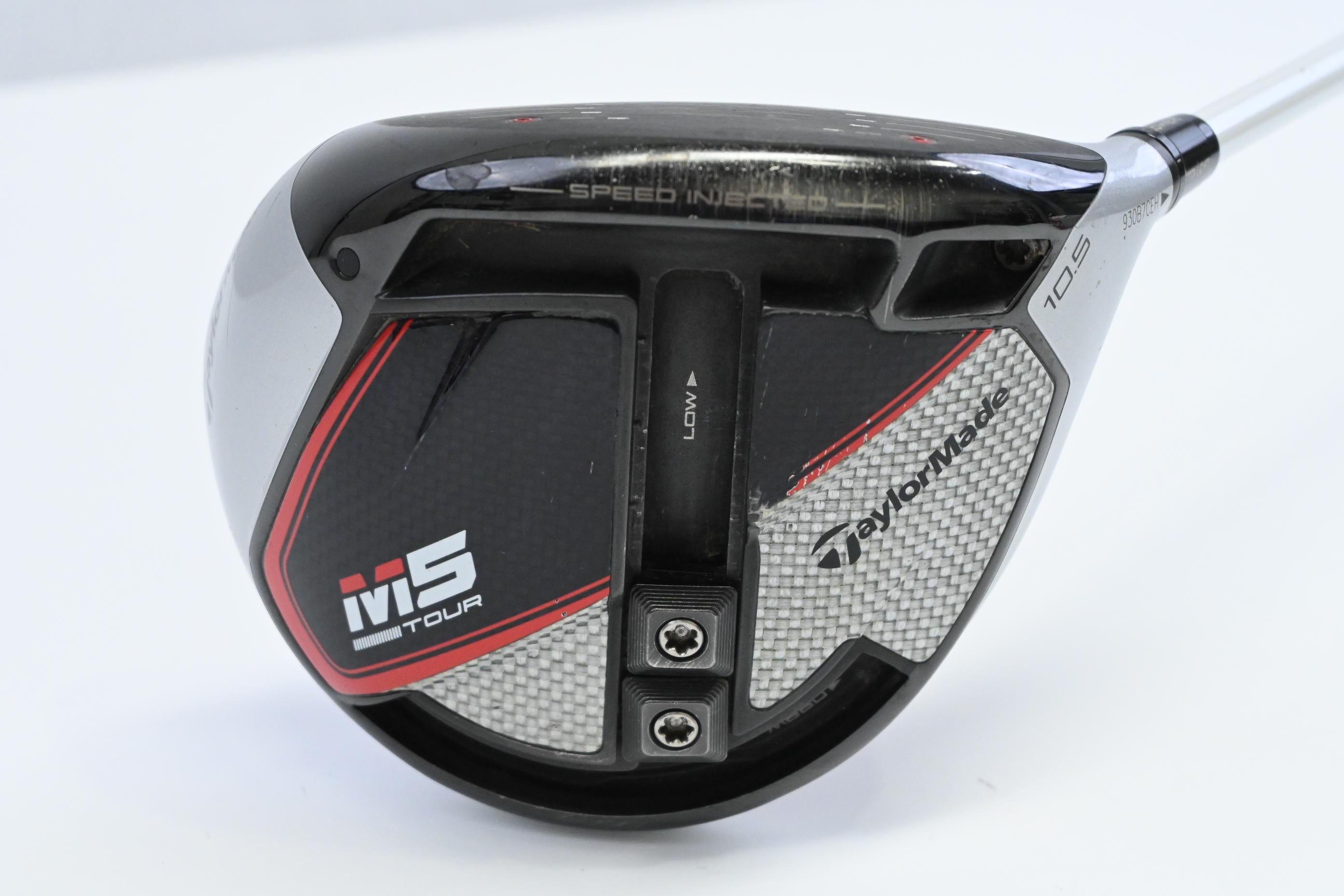 Taylormade M5 Tour Driver / 10.5 Degree / Regular Flex Aldila RIP'D NV 65 Shaft