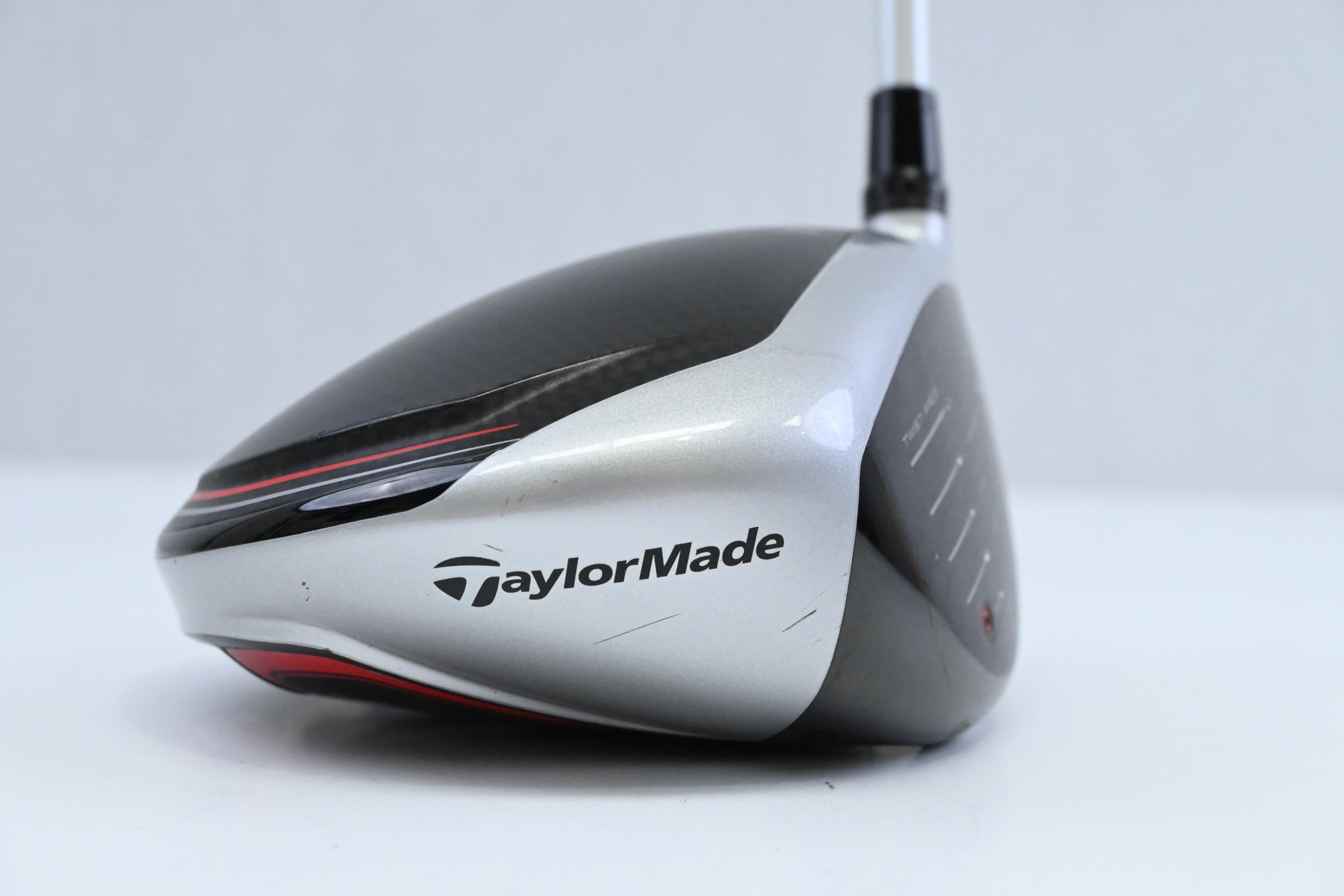 Taylormade M5 Tour Driver / 10.5 Degree / Regular Flex Aldila RIP'D NV 65 Shaft