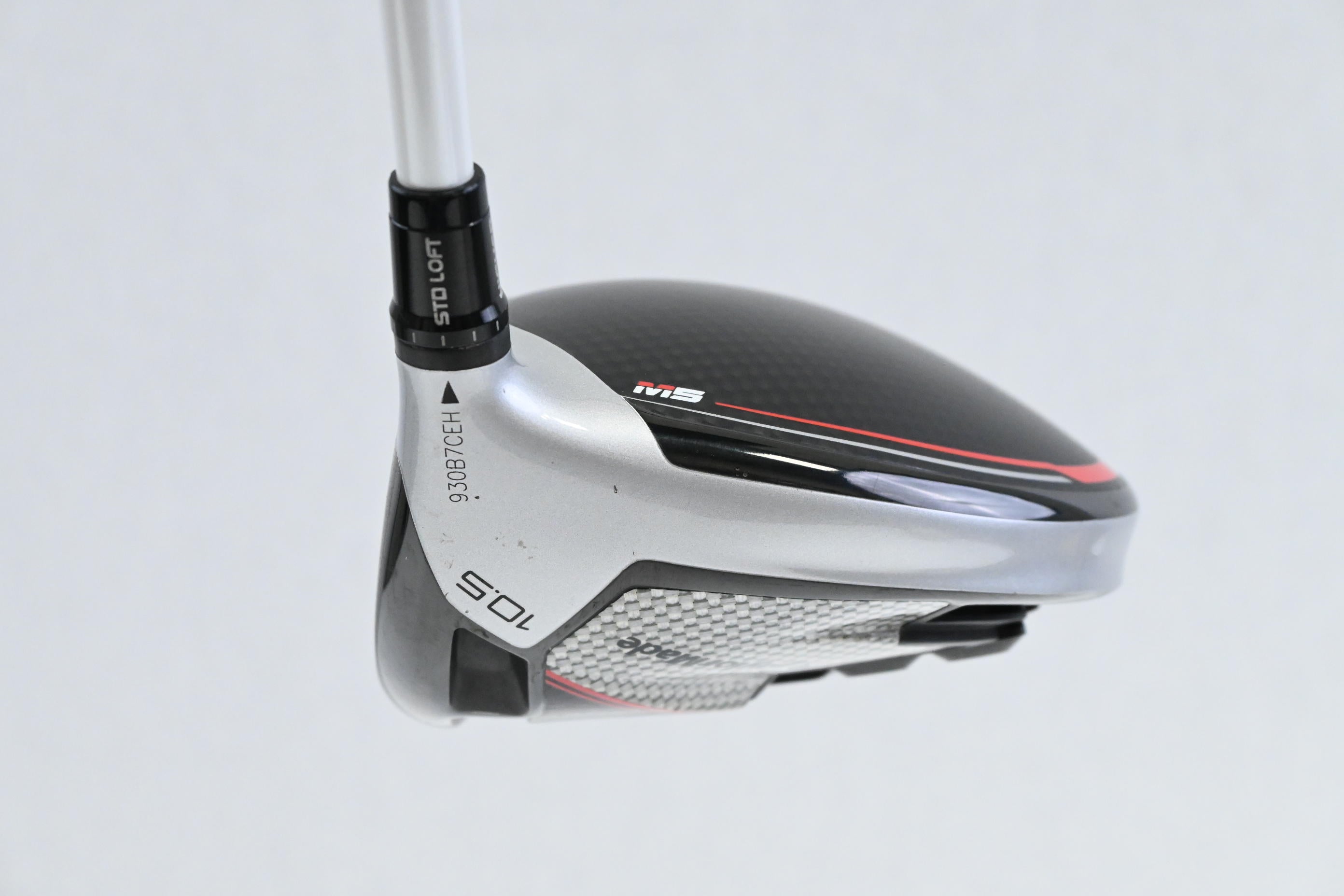 Taylormade M5 Tour Driver / 10.5 Degree / Regular Flex Aldila RIP'D NV 65 Shaft