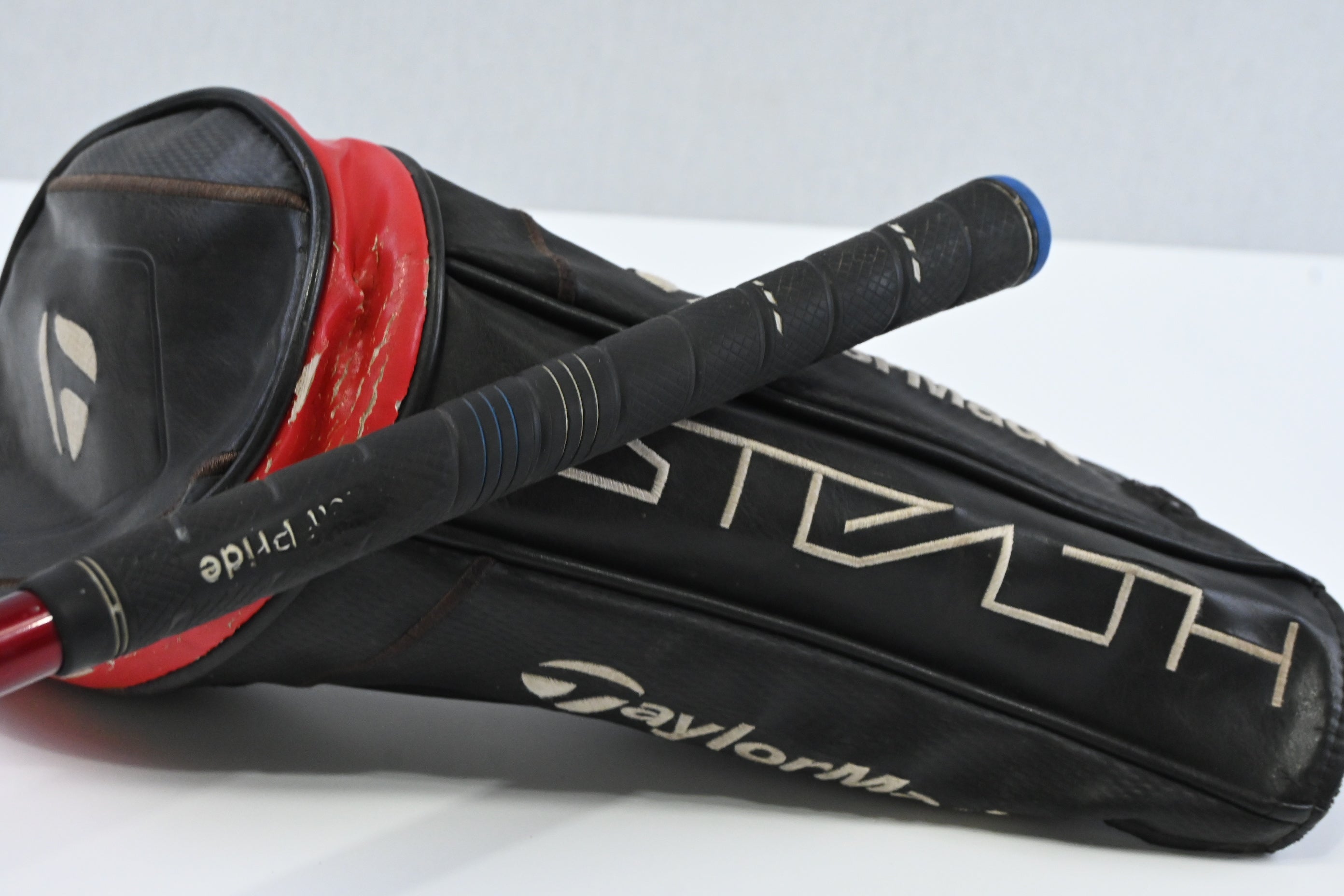 Taylormade Stealth HD Driver / 10.5 Degree / Regular Flex Fujikura Ventus Red 5