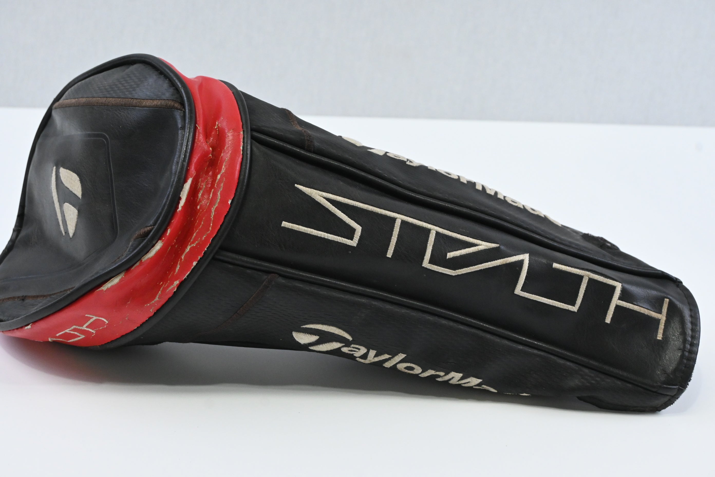 Taylormade Stealth HD Driver / 10.5 Degree / Regular Flex Fujikura Ventus Red 5