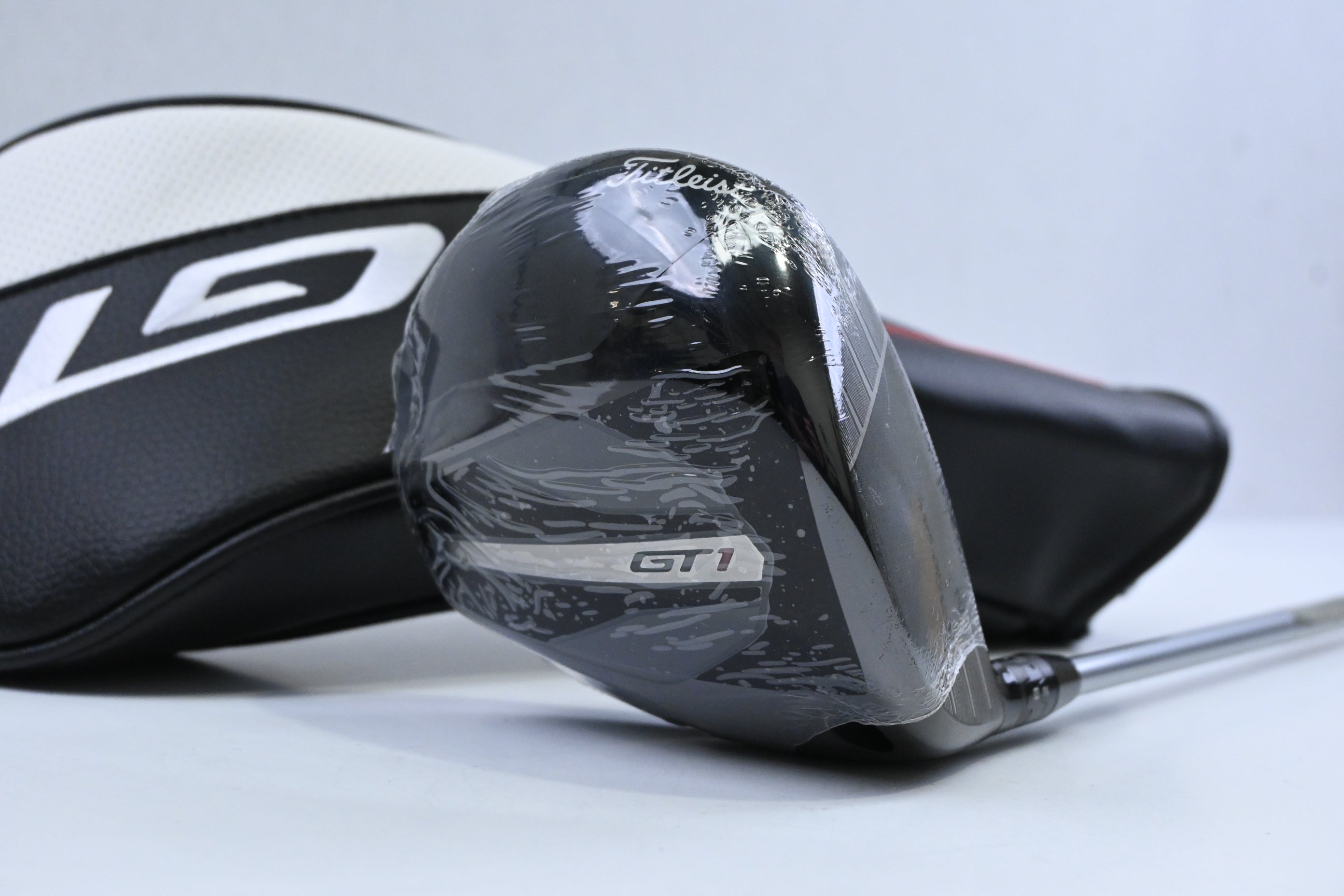 Titleist GT1 Driver / 12 Degree / Regular Flex Fujikura AirSpeeder 40 Shaft
