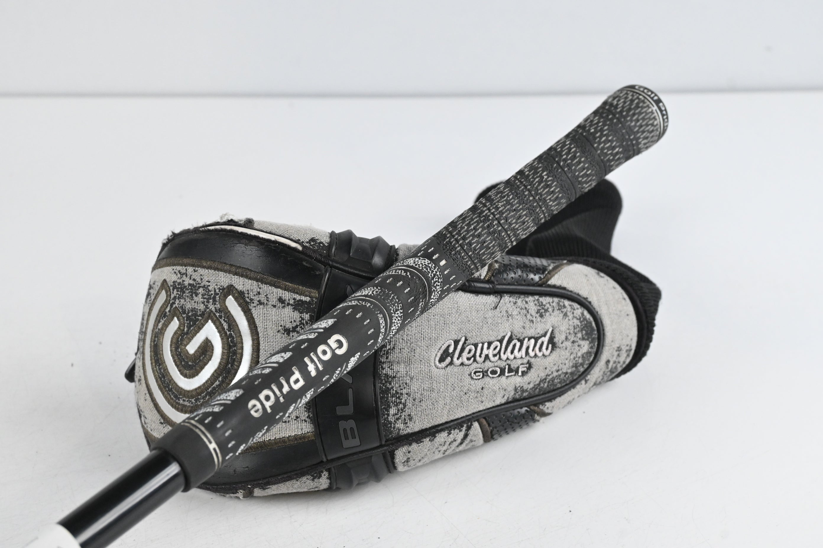 Cleveland CG Black 2012 #7 Wood / 22 Degree / Stiff Flex Miyazaki C.Kua 39 Shaft