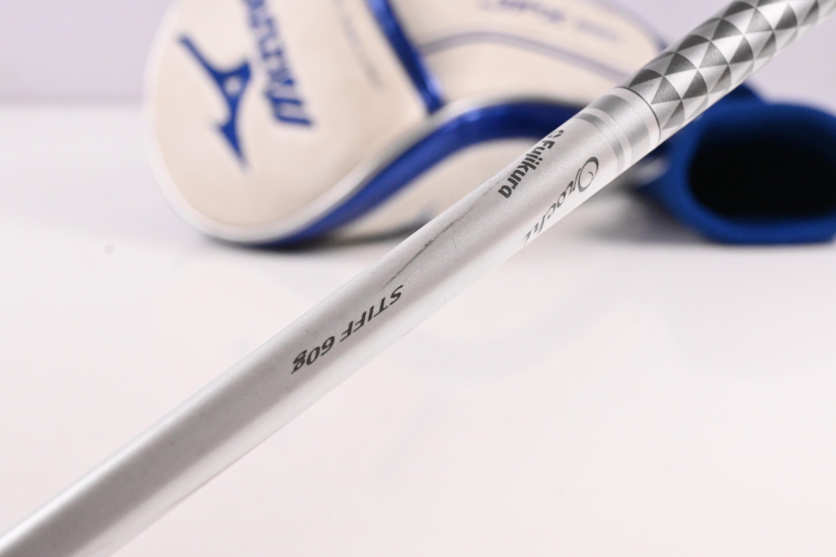 Mizuno JPX 850 Driver / 10.5 Degree / Stiff Flex Fujikura Mizuno Orochi 60 Shaft