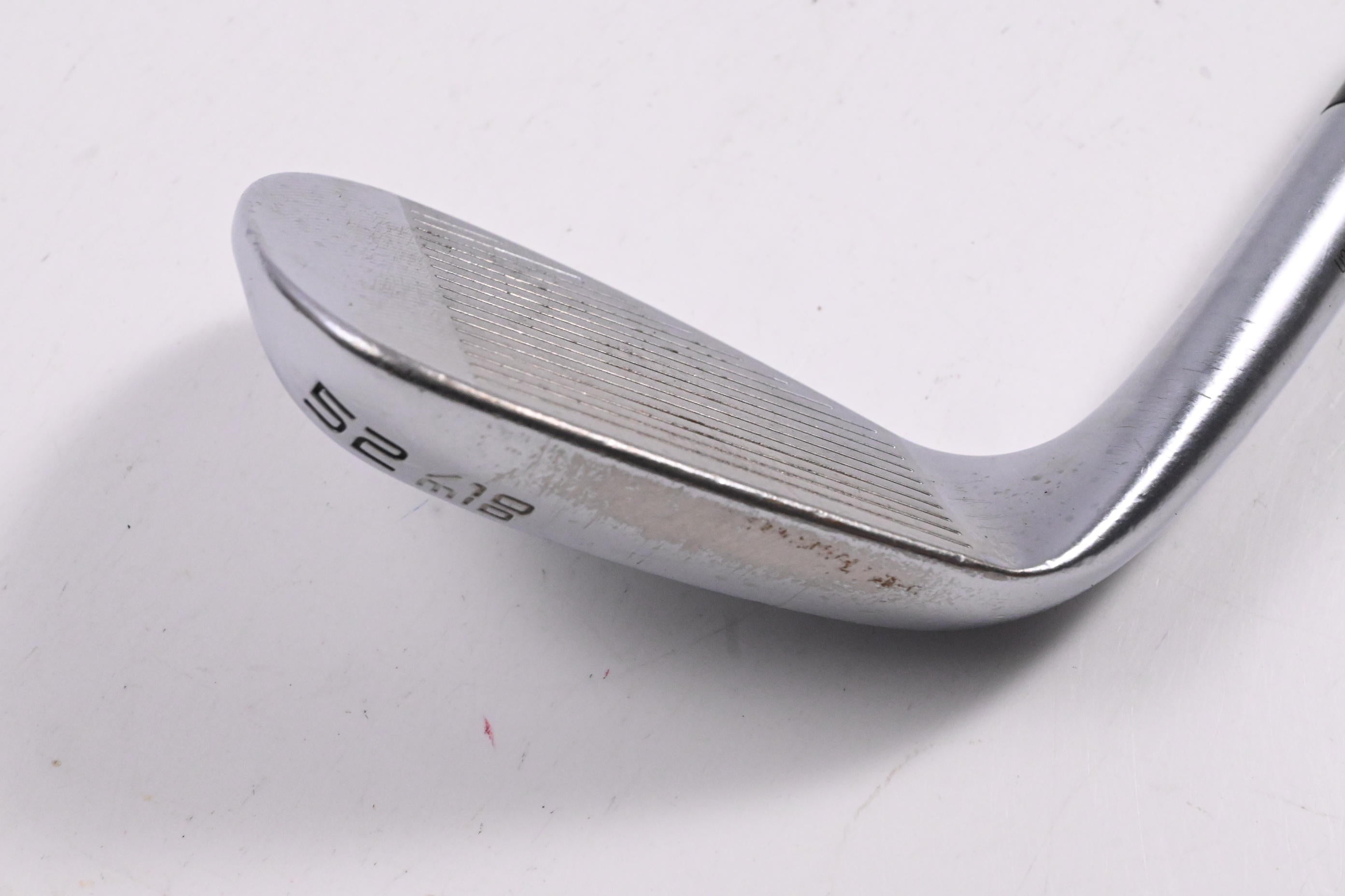 Cleveland RTX-4 Gap Wedge / 52 Degree / Stiff Flex Dynamic Gold S300 Shaft