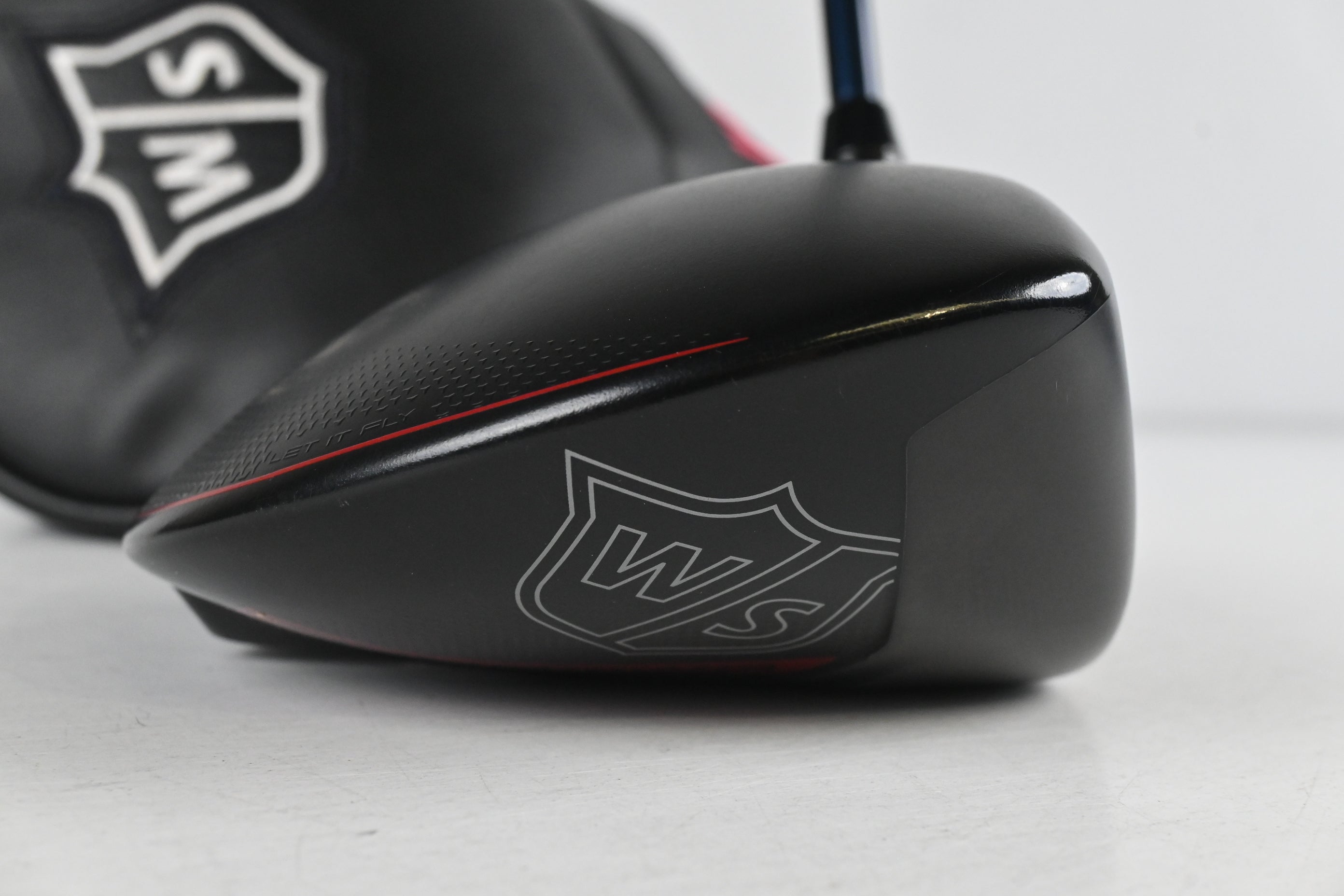 Wilson Dynapower Titanium 2023 Driver / 10.5 Degree / Stiff Flex Ventus Blue 6