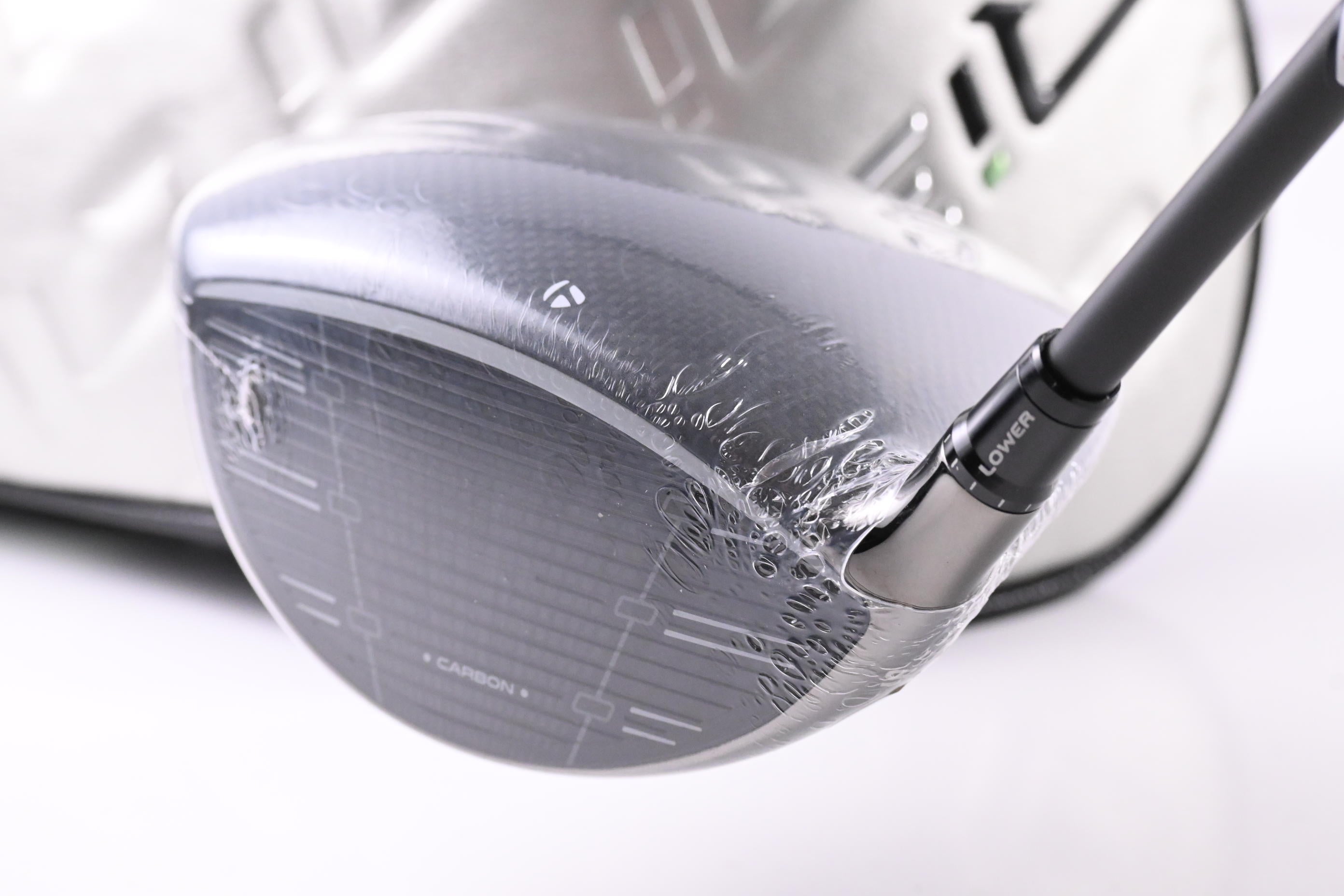 Taylormade Qi35 Driver / 10.5 Degree / Regular Flex Fujikura Ventus Blue 5 Shaft