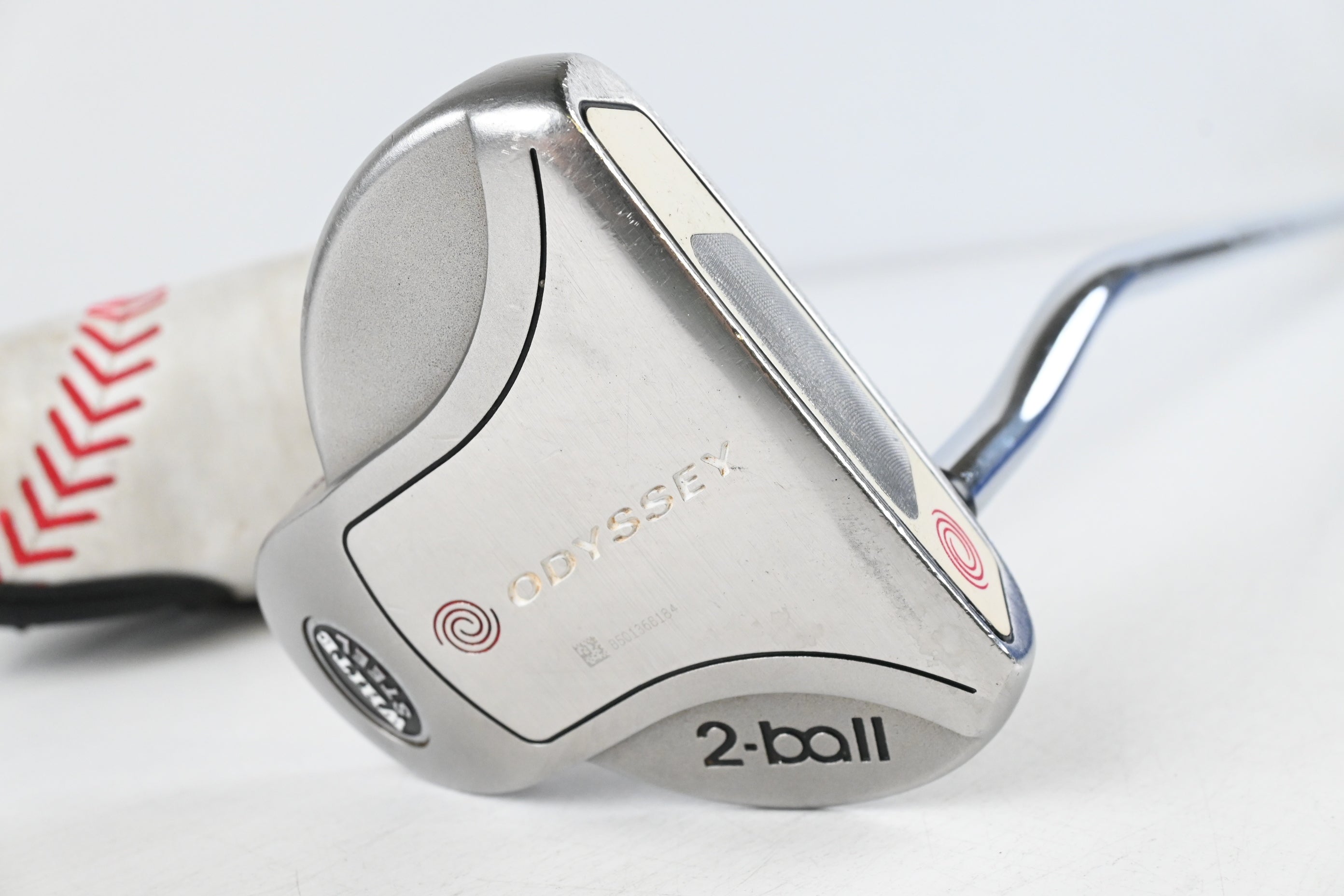 Odyssey White Steel 2-Ball Putter / 35 Inch