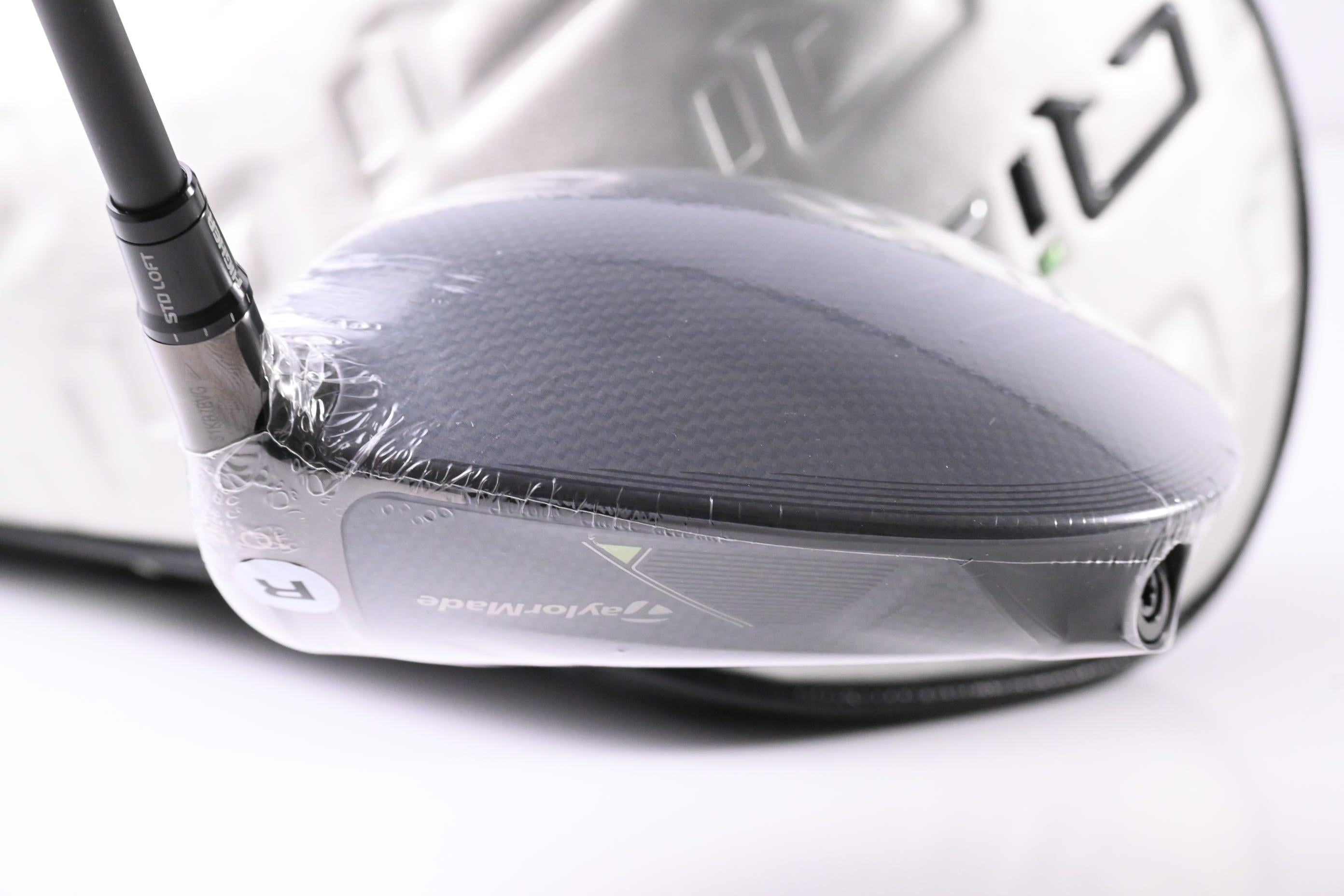 Taylormade Qi35 Driver / 10.5 Degree / Regular Flex Fujikura Ventus Blue 5 Shaft