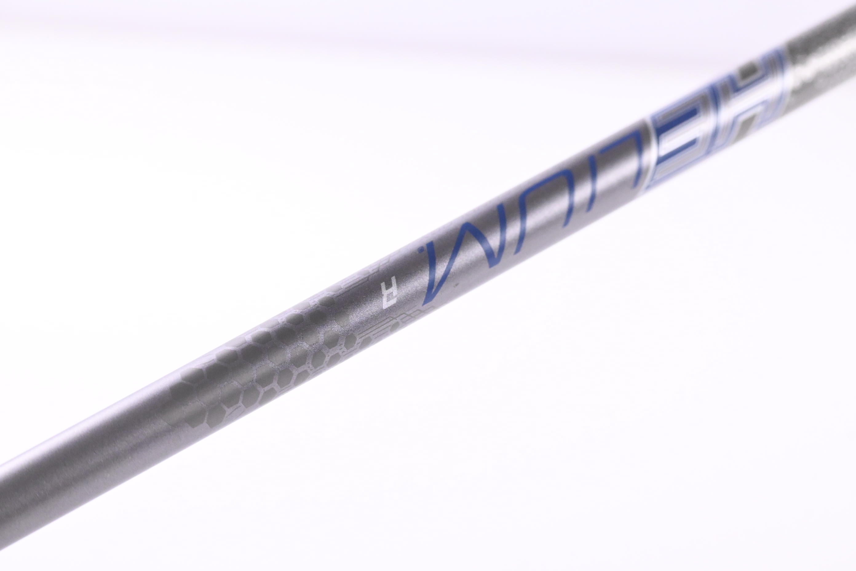 Wilson Staff D7 #3 Hybrid / 19 Degree / Regular Flex UST Helium Shaft