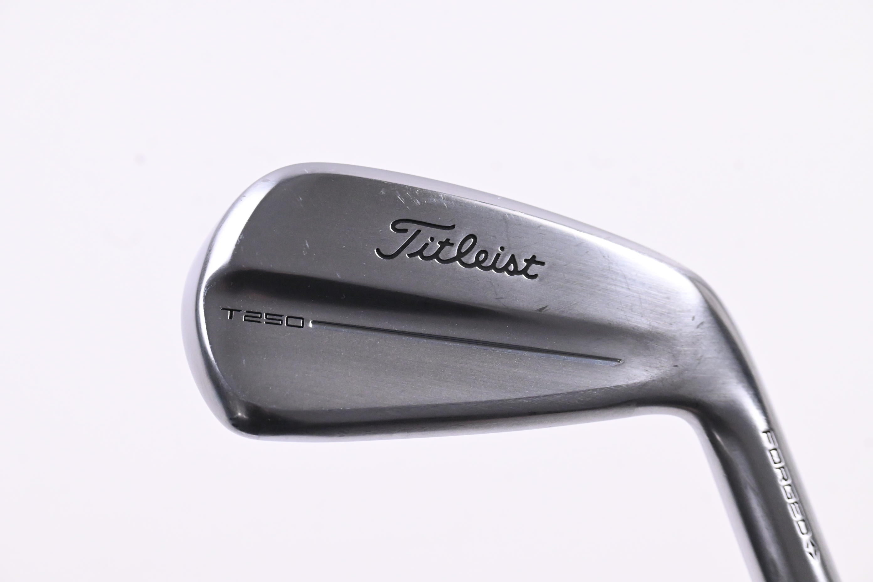 Titleist T250.U Utility #4 Iron / 22 Degree / Stiff Flex Tour AD DI-85 Shaft