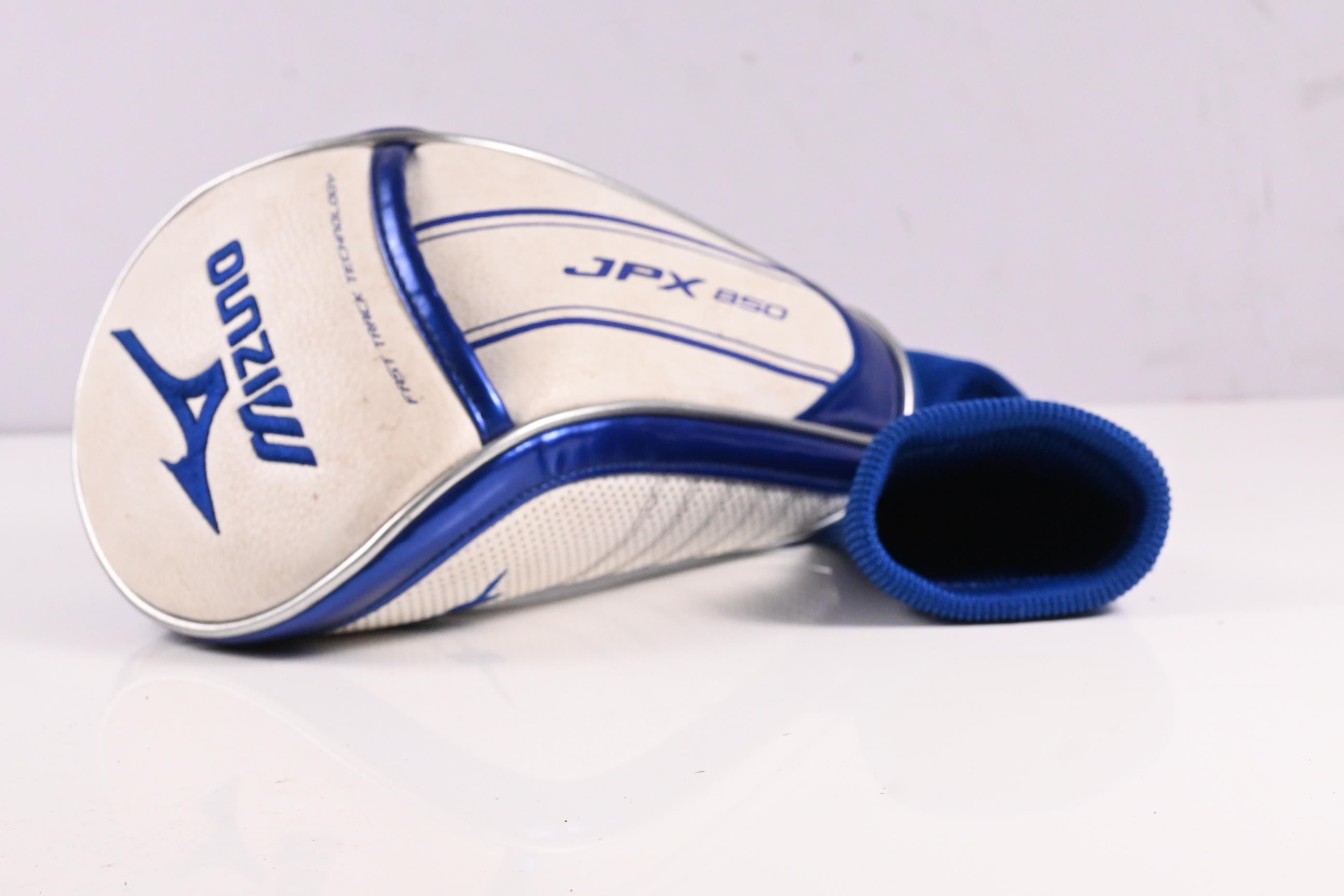 Mizuno JPX 850 Driver / 10.5 Degree / Stiff Flex Fujikura Mizuno Orochi 60 Shaft