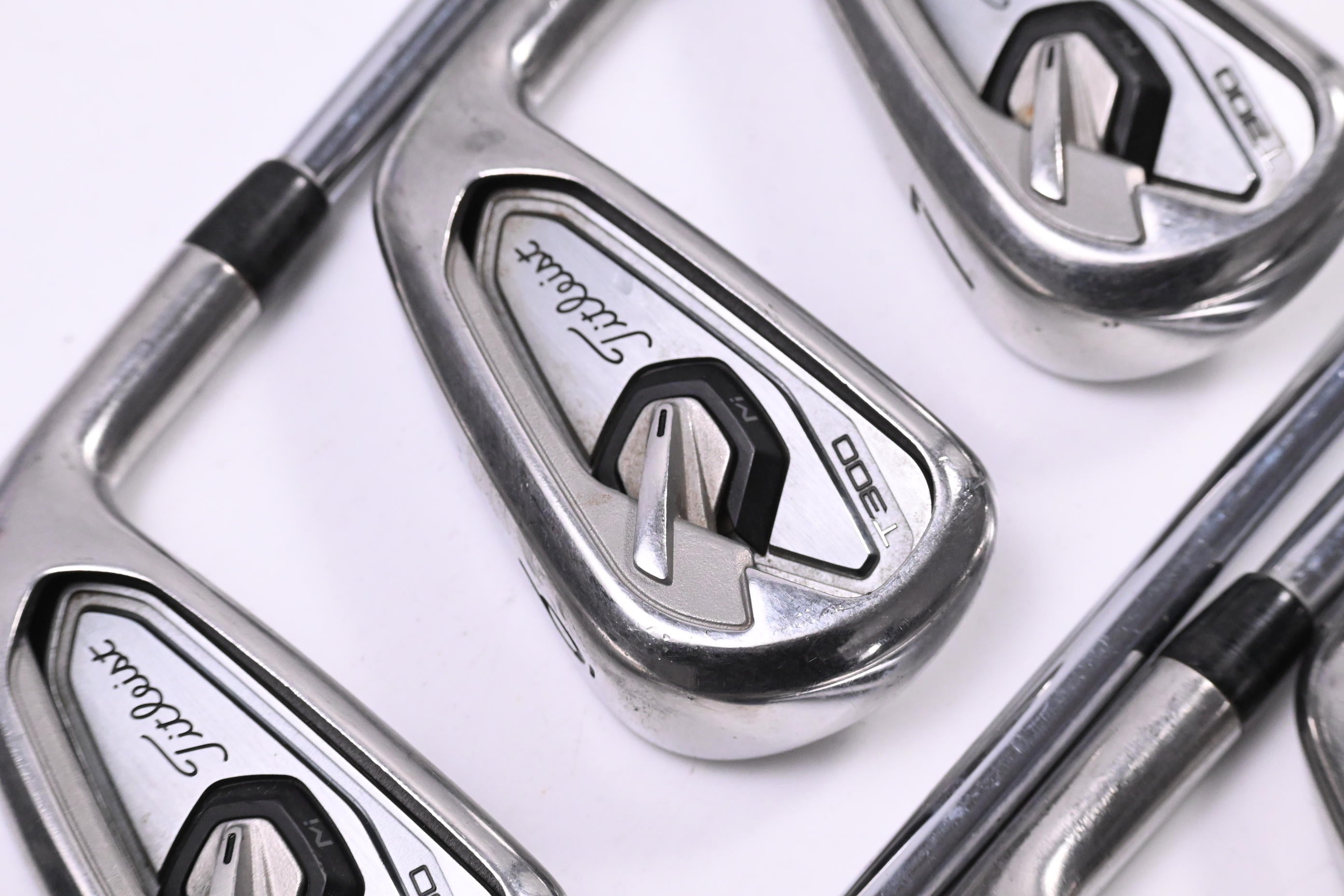 Titleist T300 2019 Irons / 5-PW+48° / Regular Flex AMT Red R300 Shafts