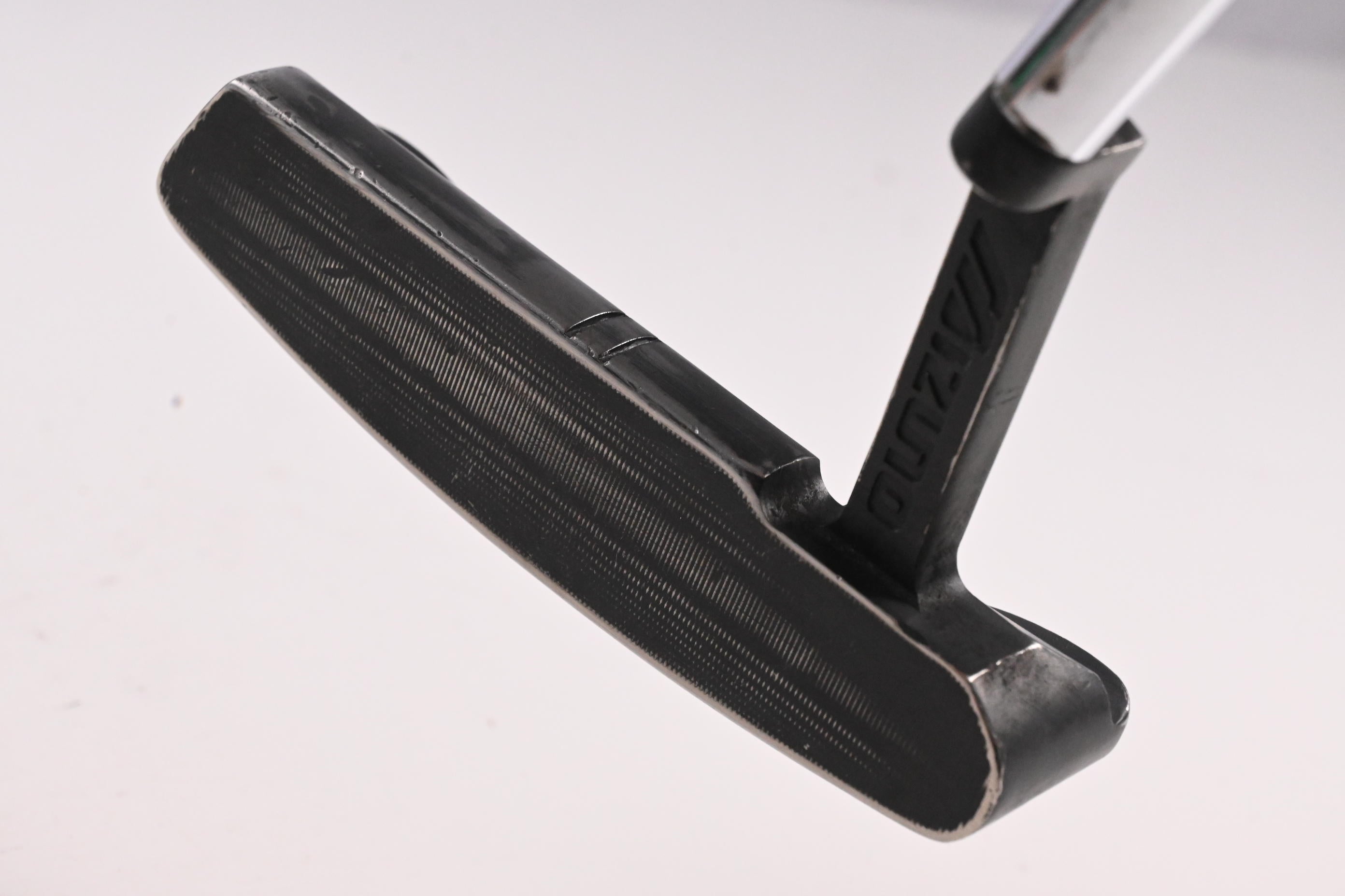 Mizuno Dare To Dream Putter / 33 Inch