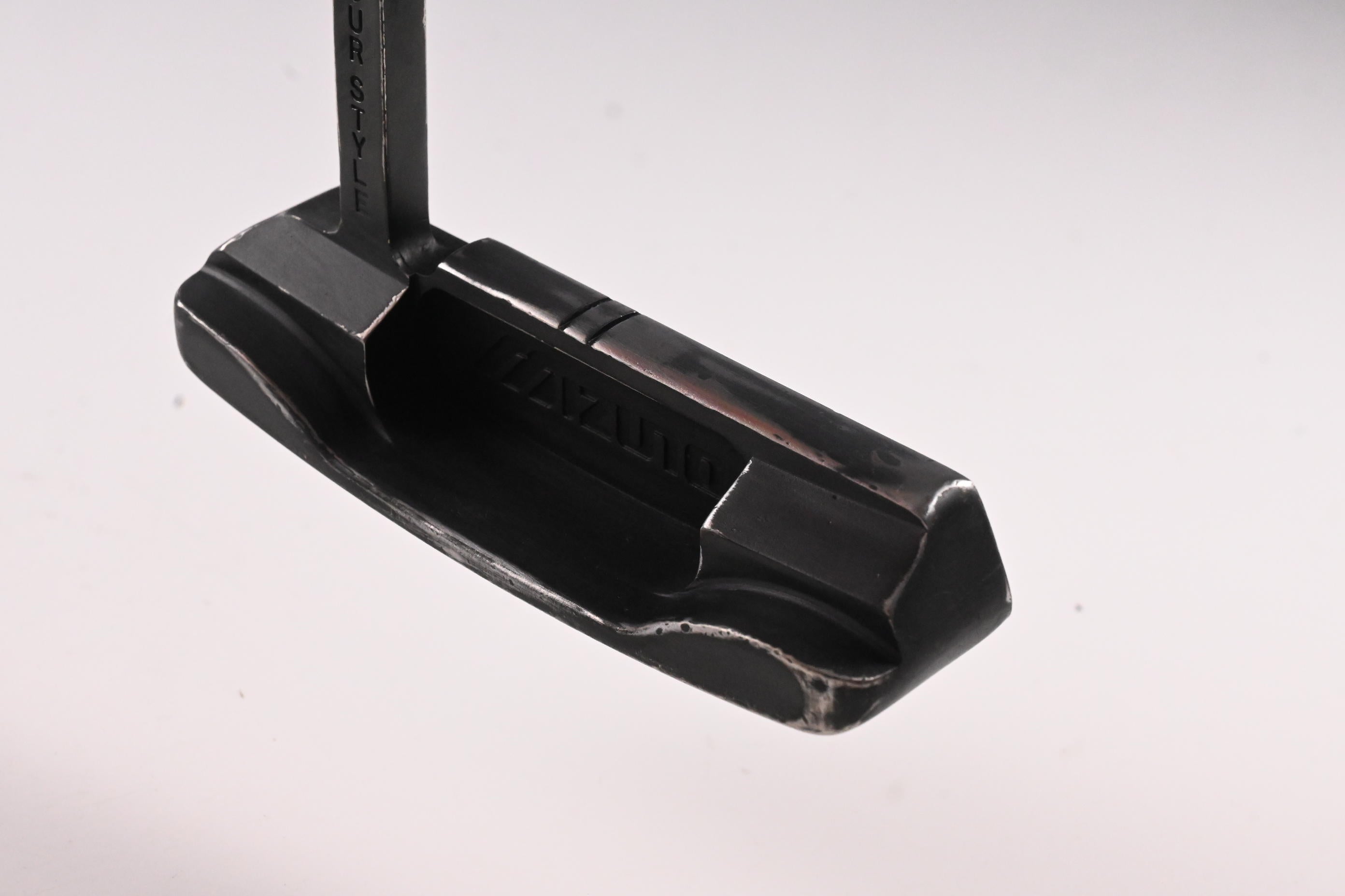 Mizuno Dare To Dream Putter / 33 Inch
