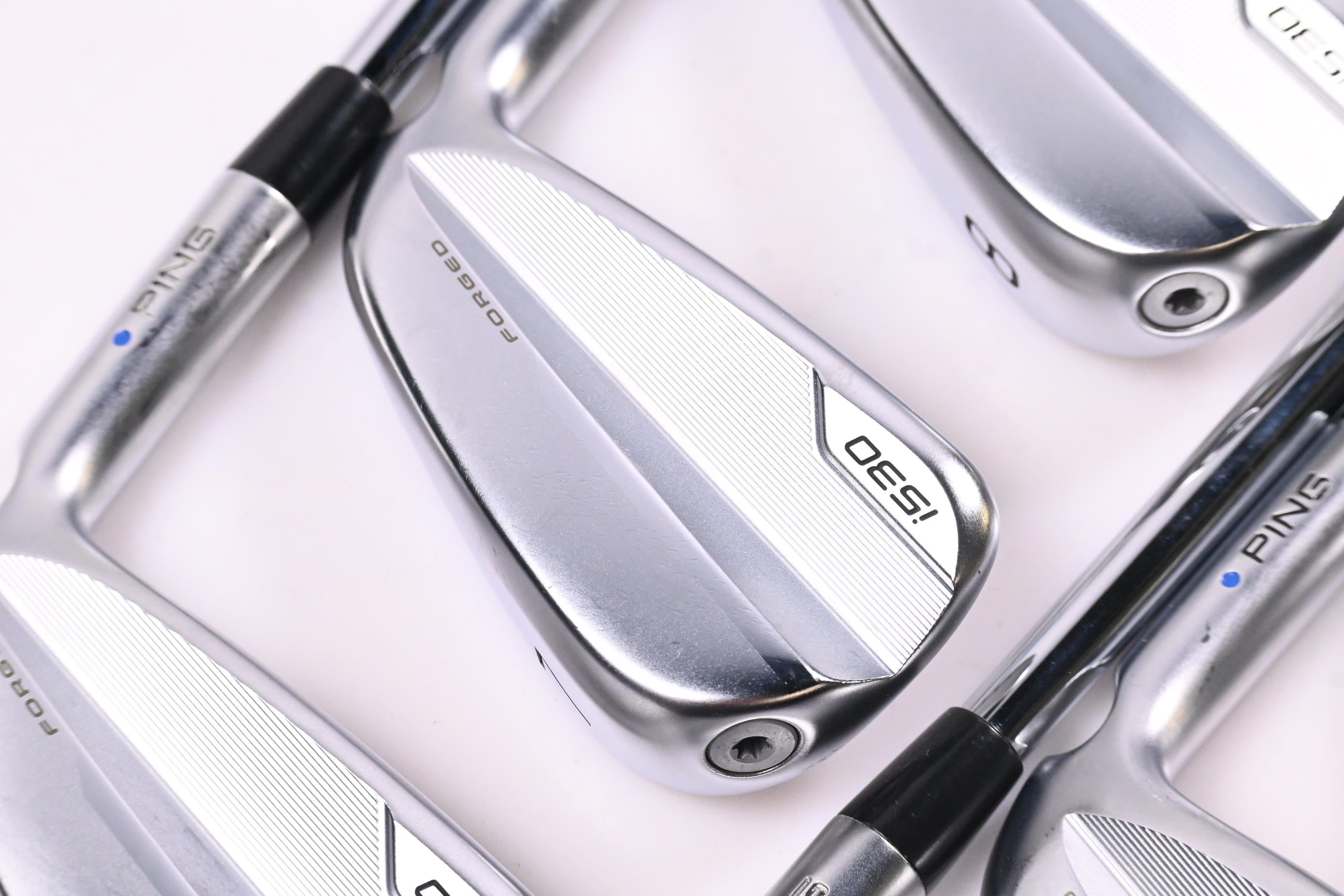 Ping i530 Irons / 6-PW+GW / Blue Dot / Regular Flex Ping AWT 2.0 Shafts