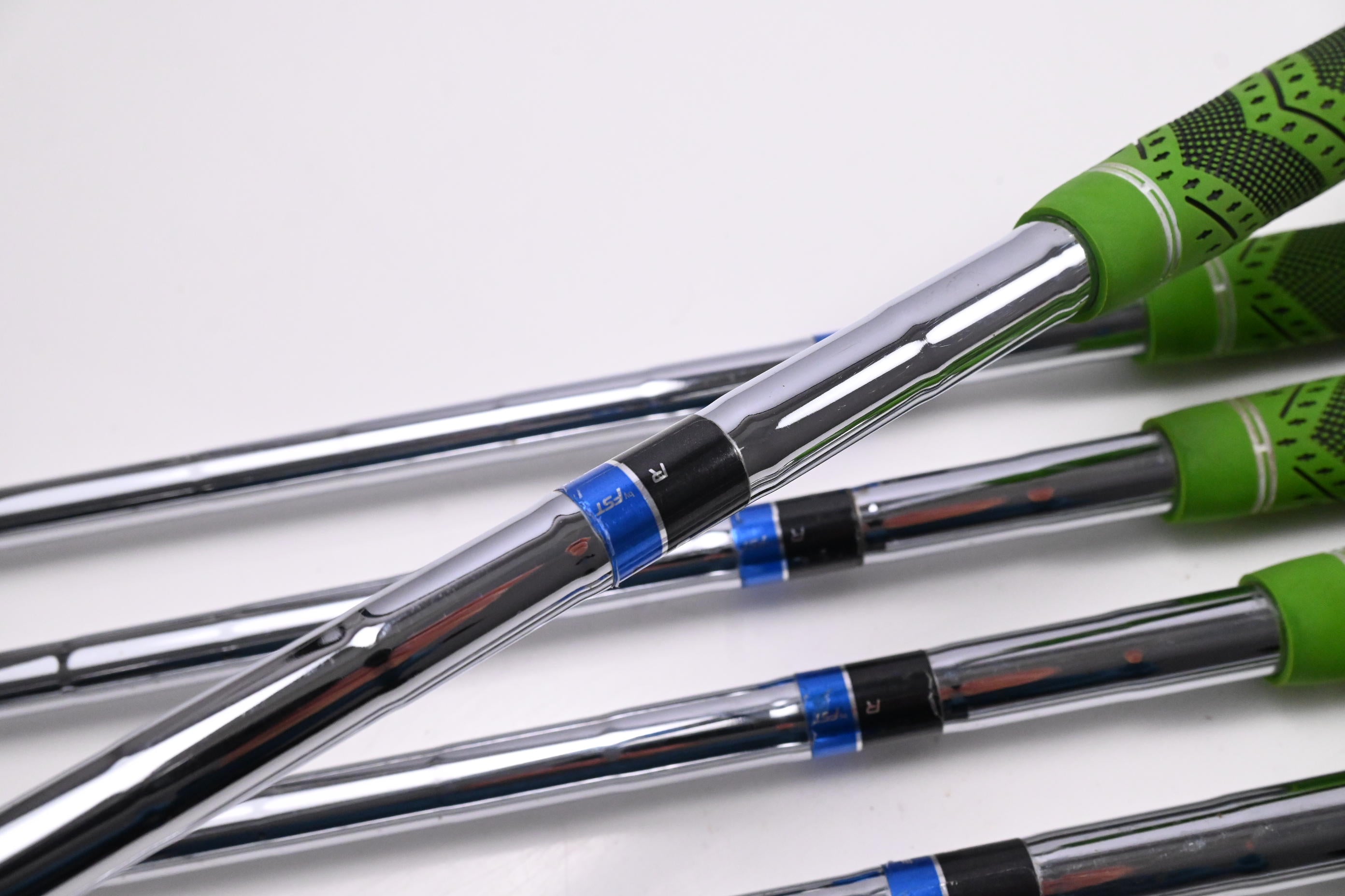 Cobra T-Rail Hybrid Combo Irons / 6-PW+SW / Regular Flex Cobra Ultralite Shafts