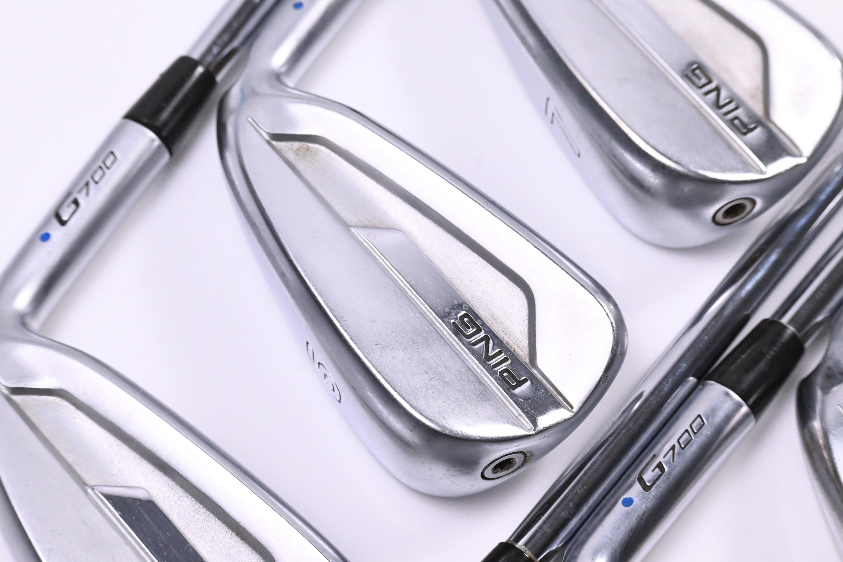 Ping G700 Irons / 5-PW+SW / Blue Dot / Regular Flex Ping AWT 2.0 Shafts
