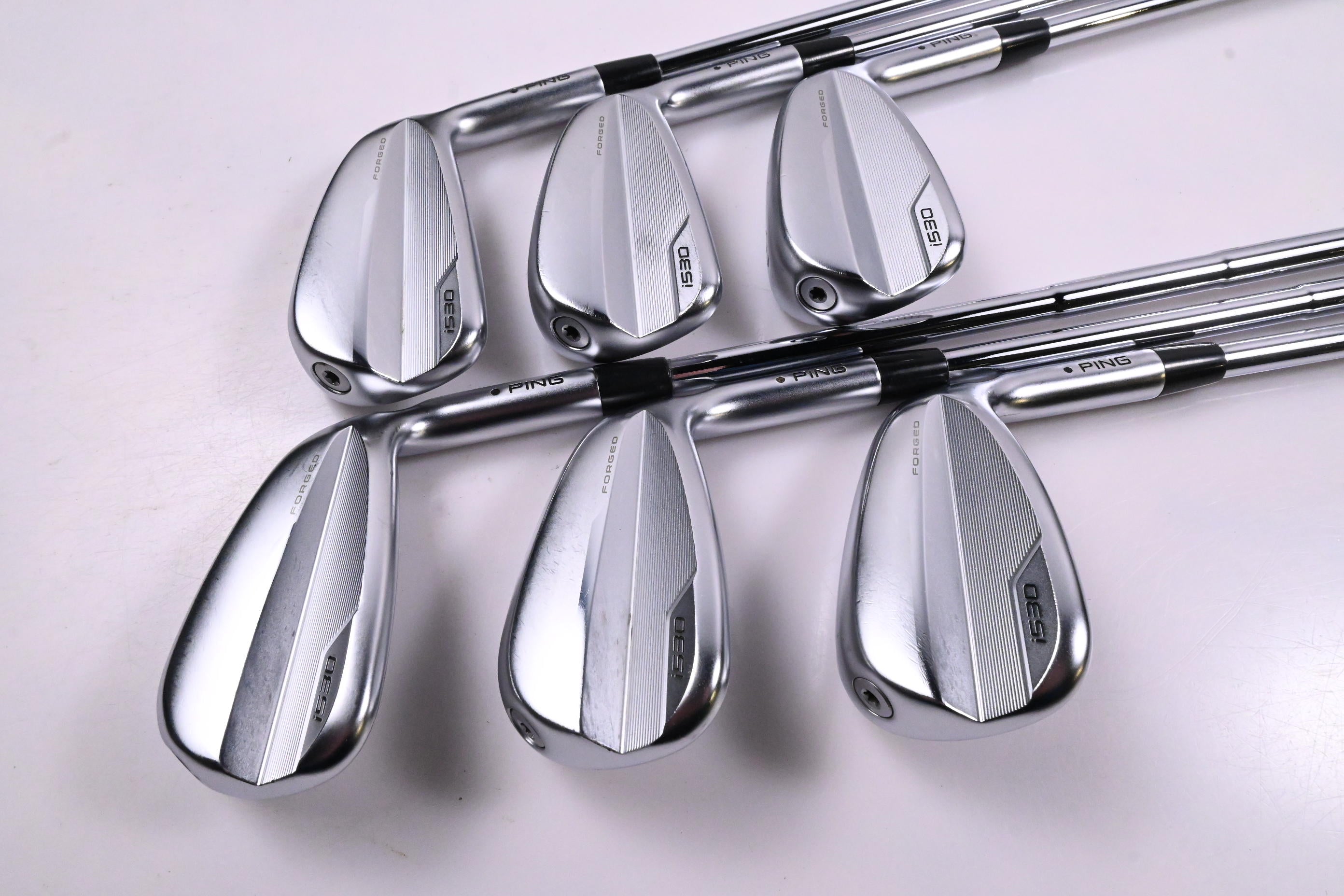 Ping i530 Irons / 6-PW+GW / Black Dot / Stiff Flex Dynamic Gold Mid 100 S300