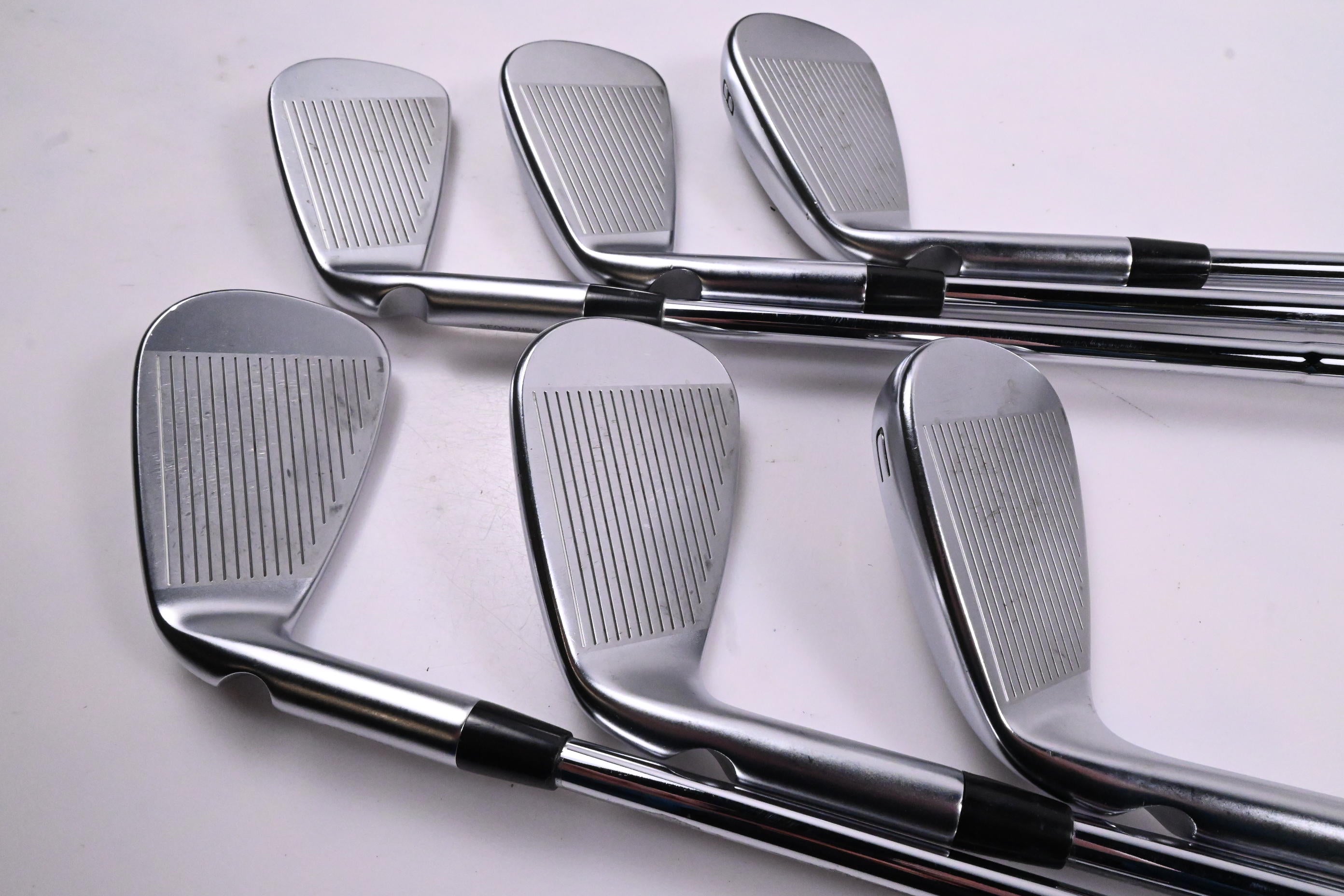 Ping i530 Irons / 6-PW+GW / Black Dot / Stiff Flex Dynamic Gold Mid 100 S300