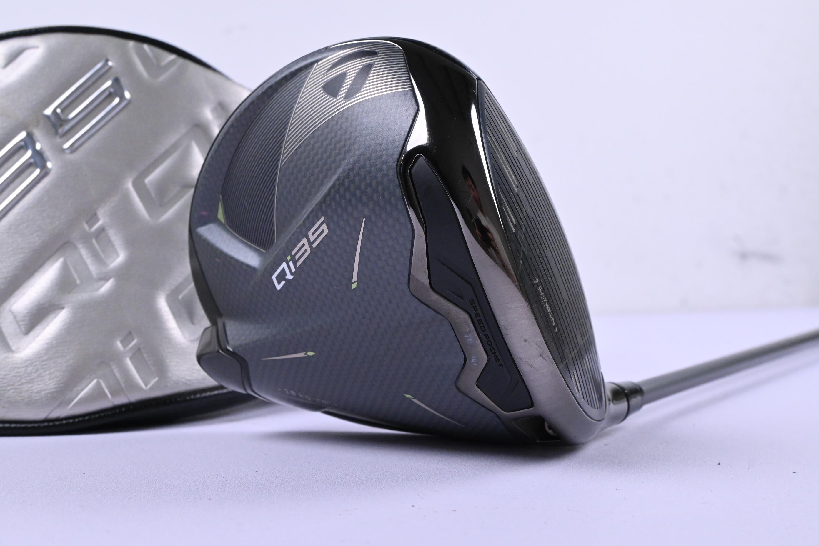 Taylormade Qi35 Max Driver / 10.5 Degree / Regular Flex Air Speeder 50 Shaft