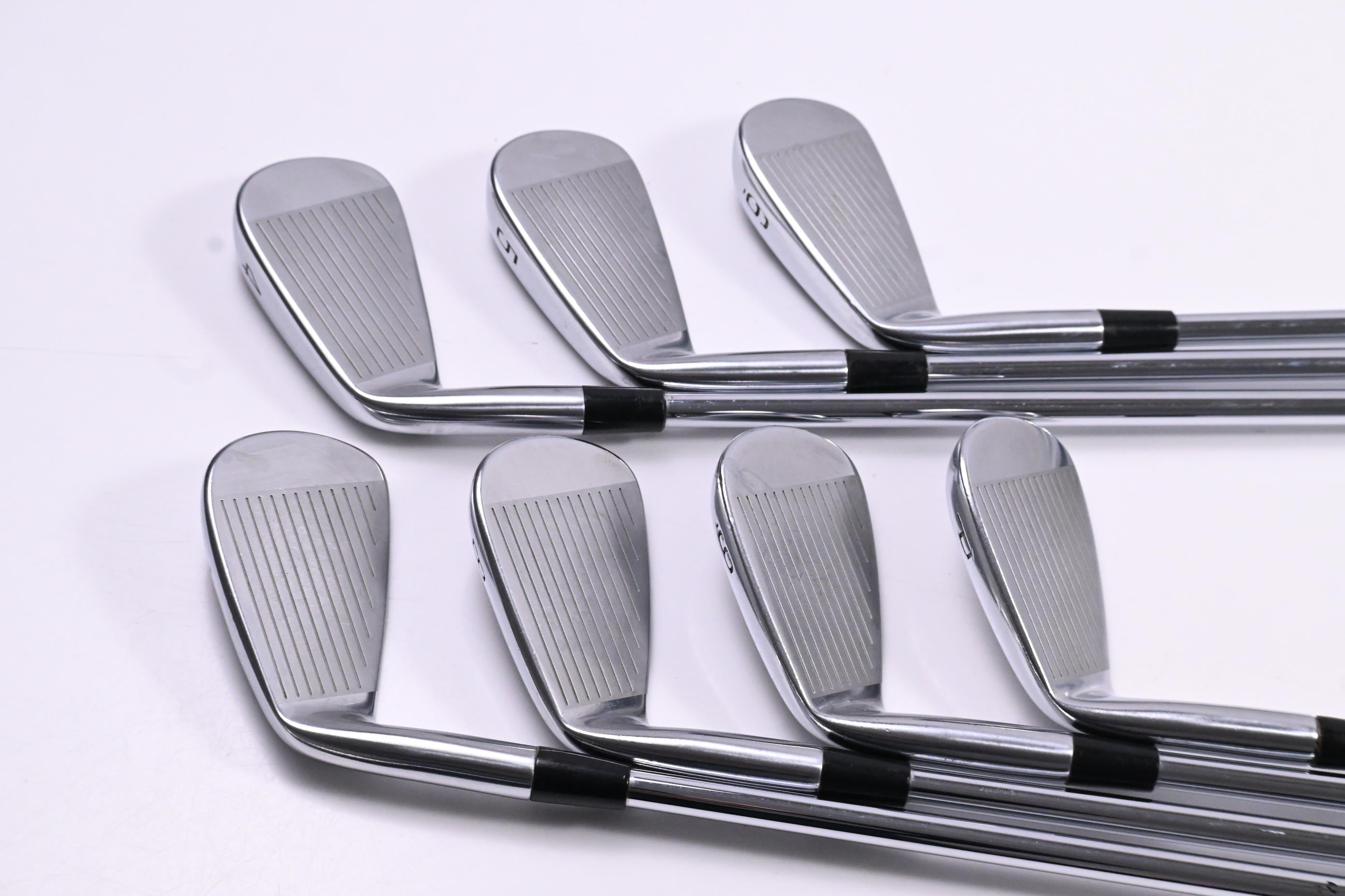 Mizuno Pro 223 Irons / 4-PW / Stiff Flex Dynamic Gold S300 Shafts